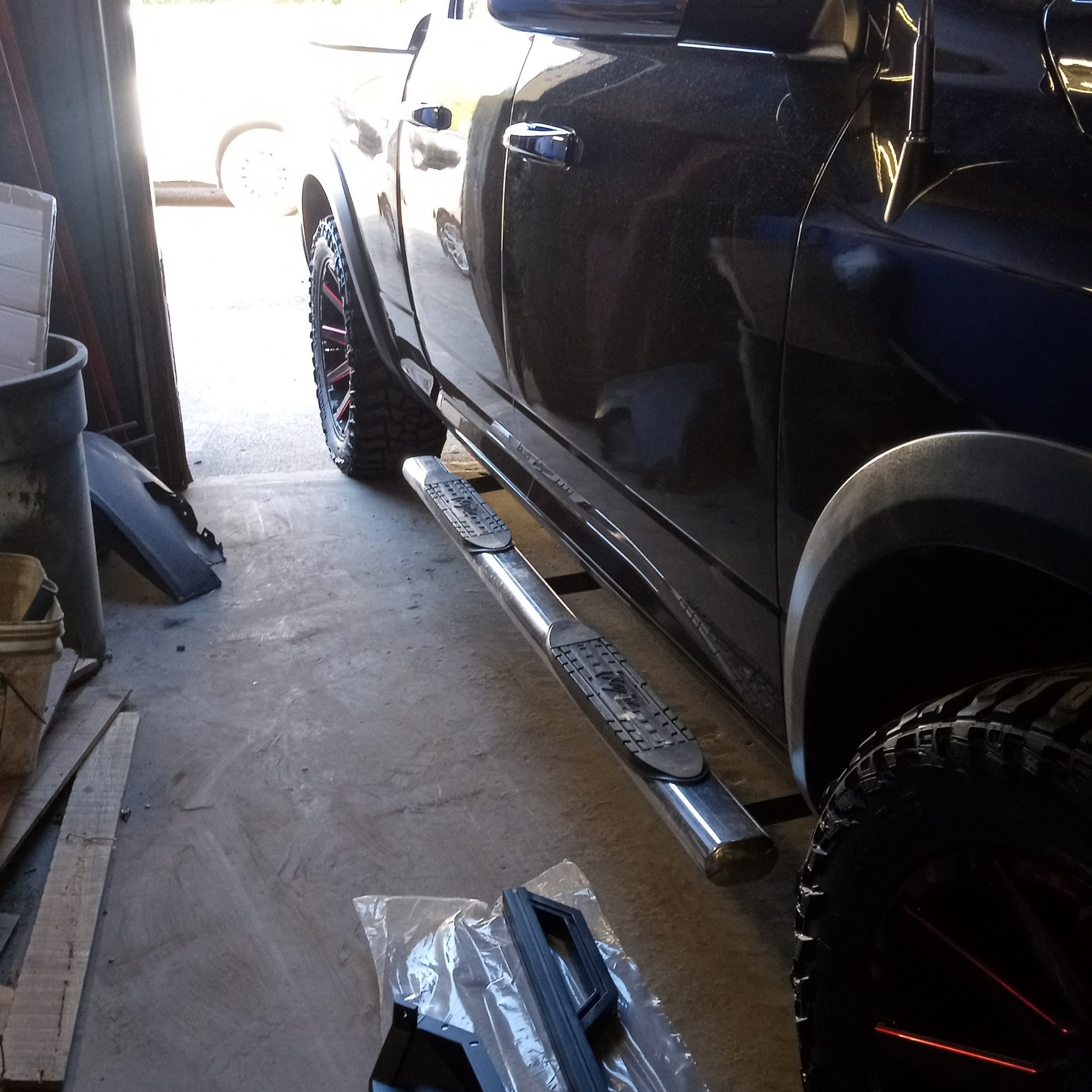 Roblero's Auto Body & Car Repair West Chester