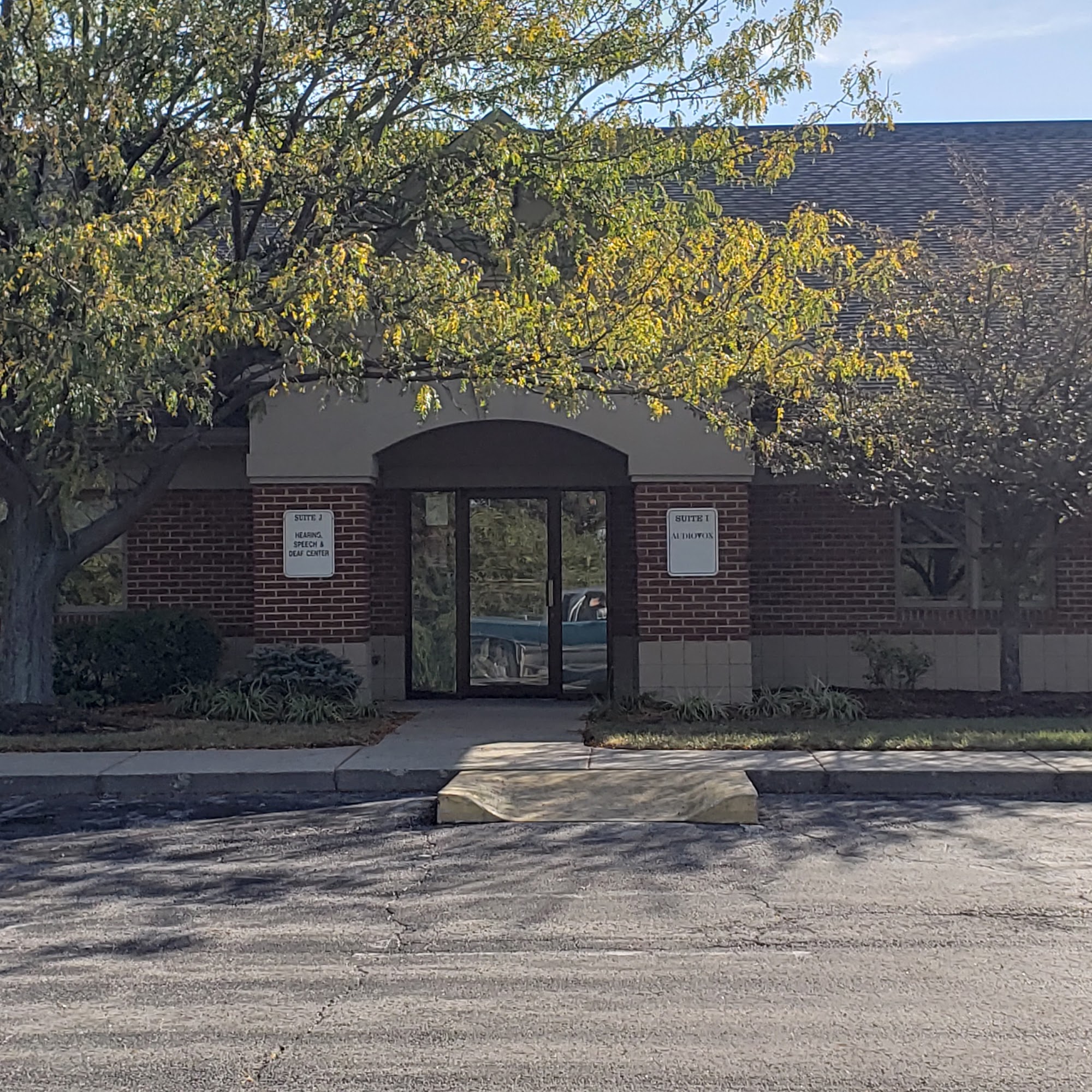 Hearing Speech + Deaf Center