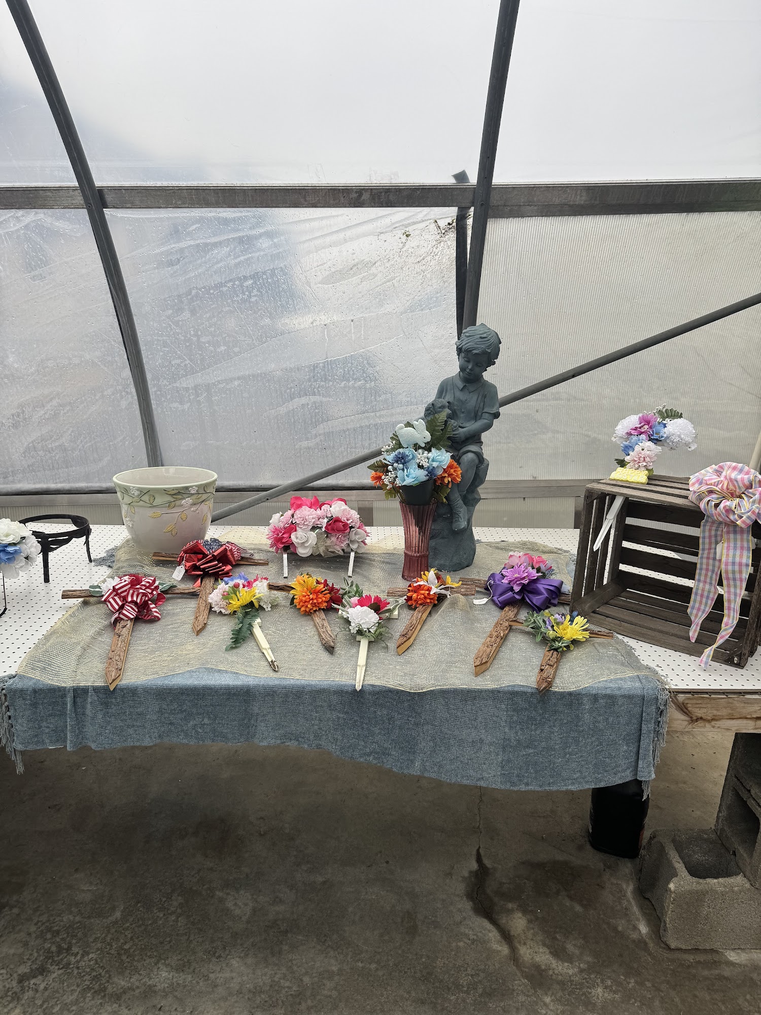 Carano's Services & Garden Center