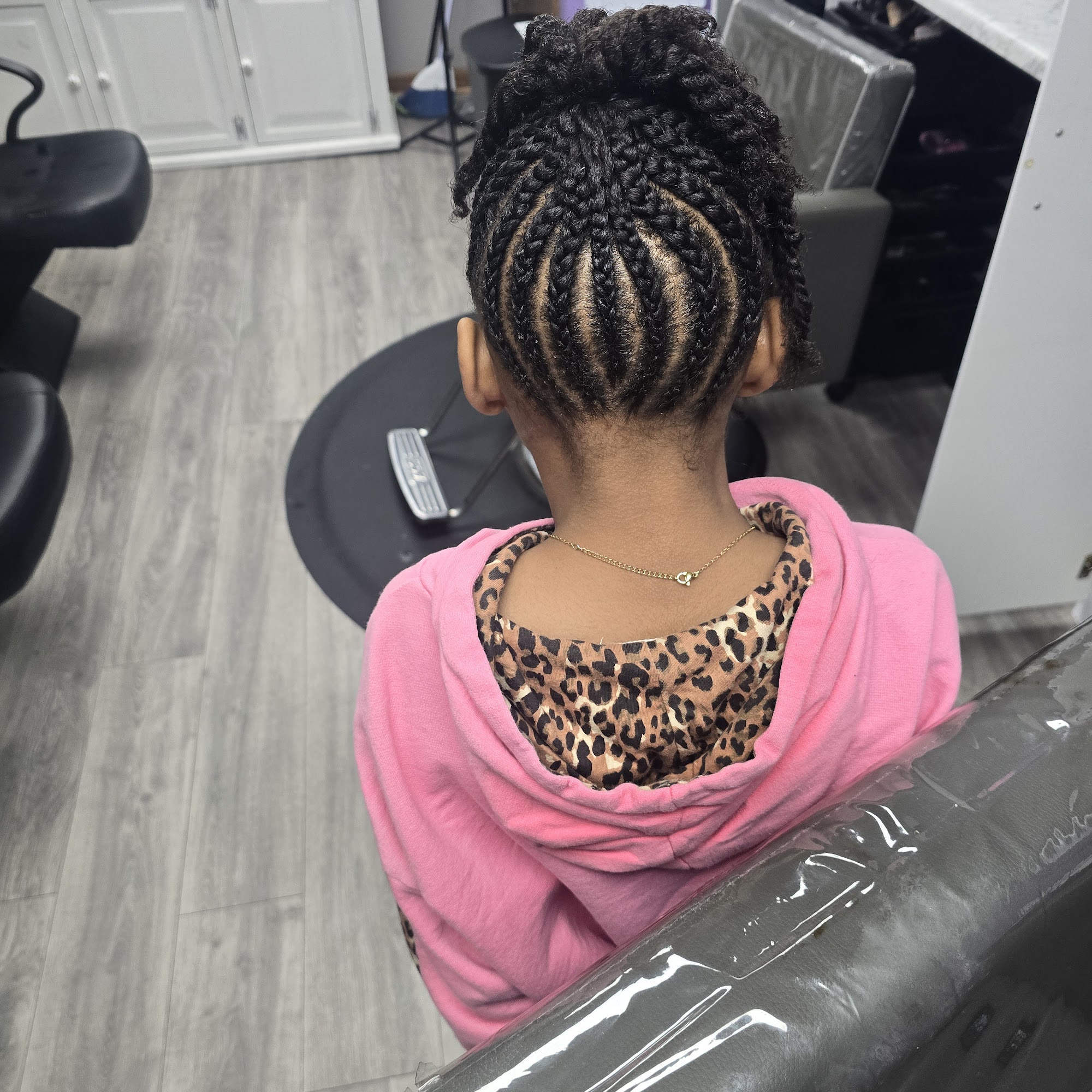 Dynasty Salon 2703 Mahoning Ave, Youngstown Ohio 44509