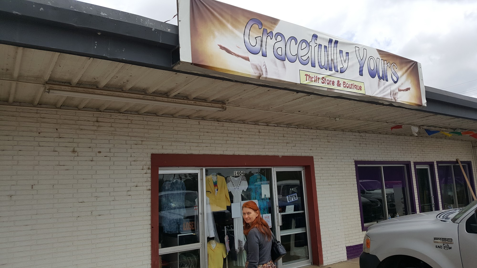 Gracefully Yours Resale Shop Broken Bow