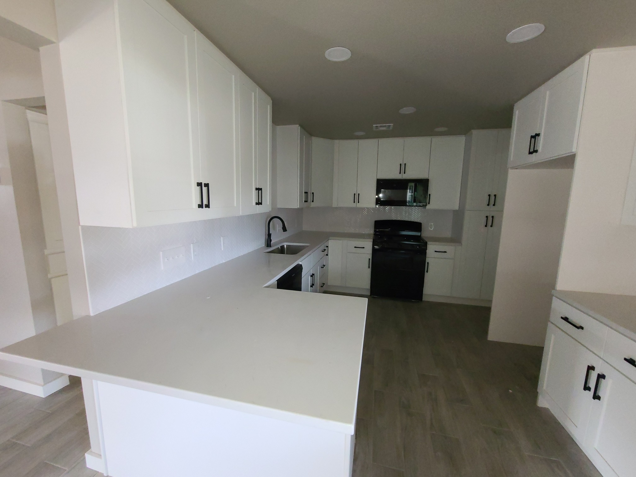Custom Trendz Cabinetry