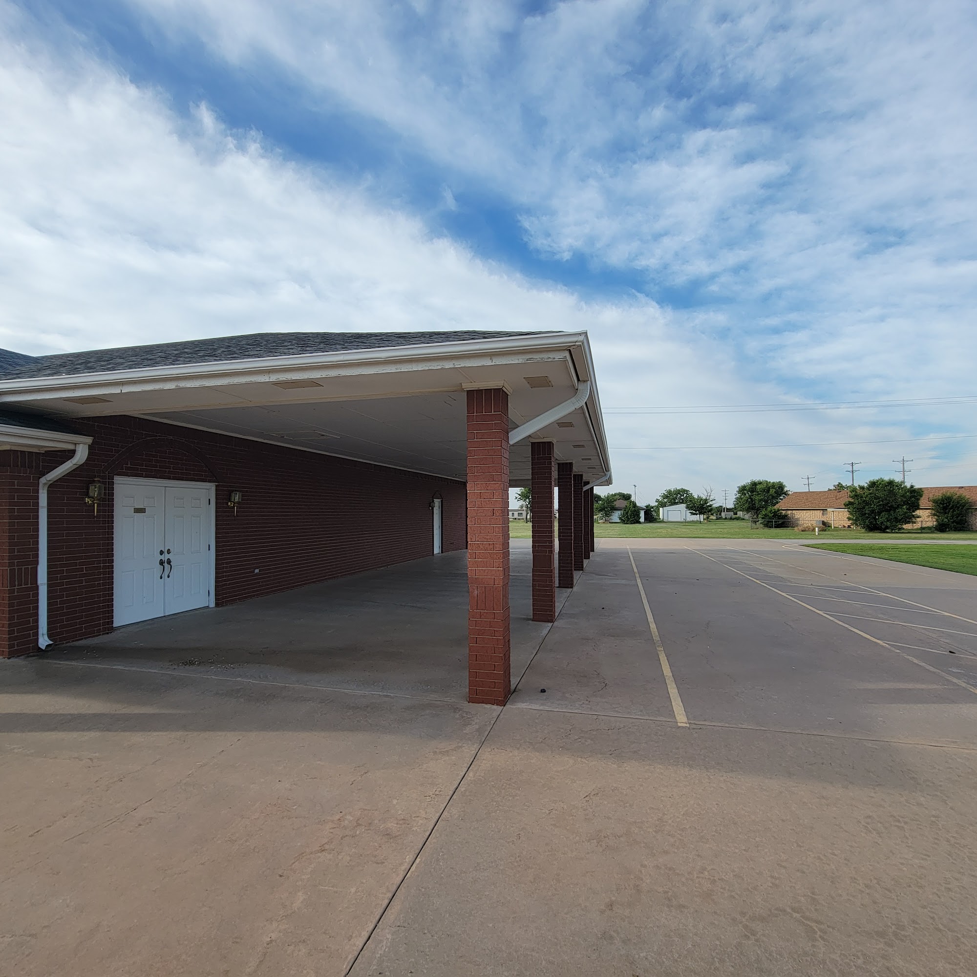 People's Co-Op Funeral Home 1400 Main St, Lone Wolf Oklahoma 73655