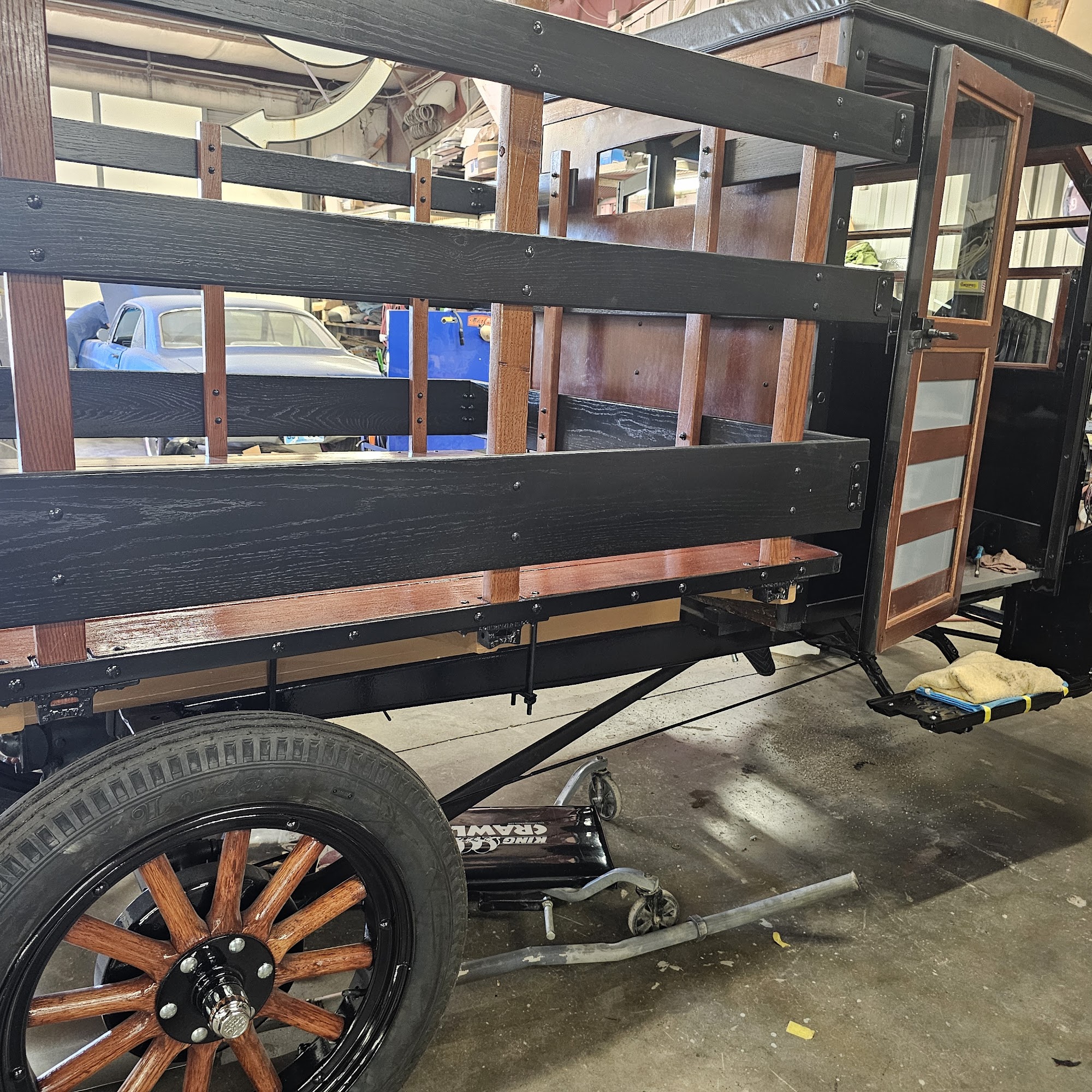 Buck Wilson Frame & Body