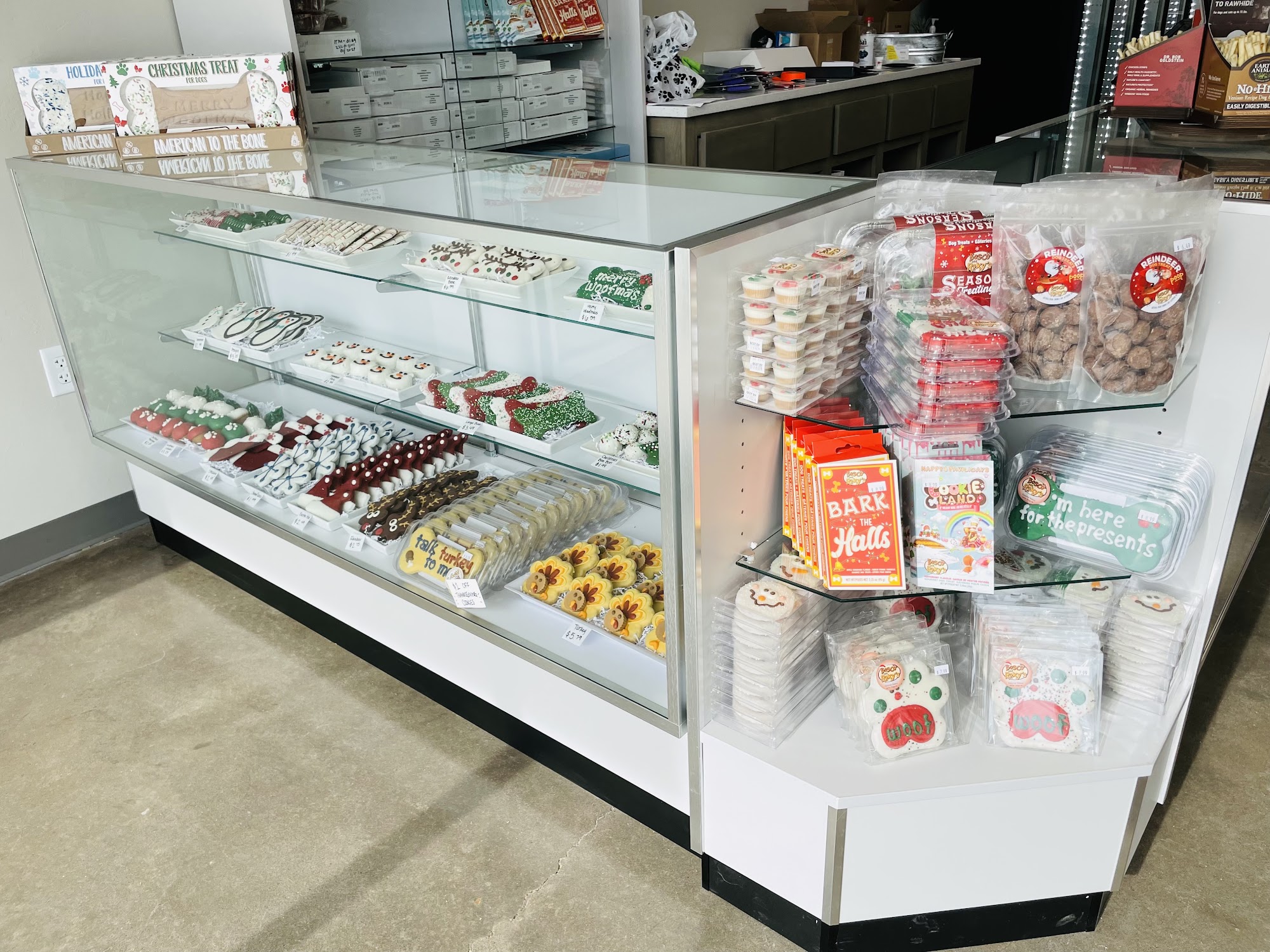 Pawtopia Your Pet's Nutritionist -N OKC - Deercrest Shopping Center Oklahoma City