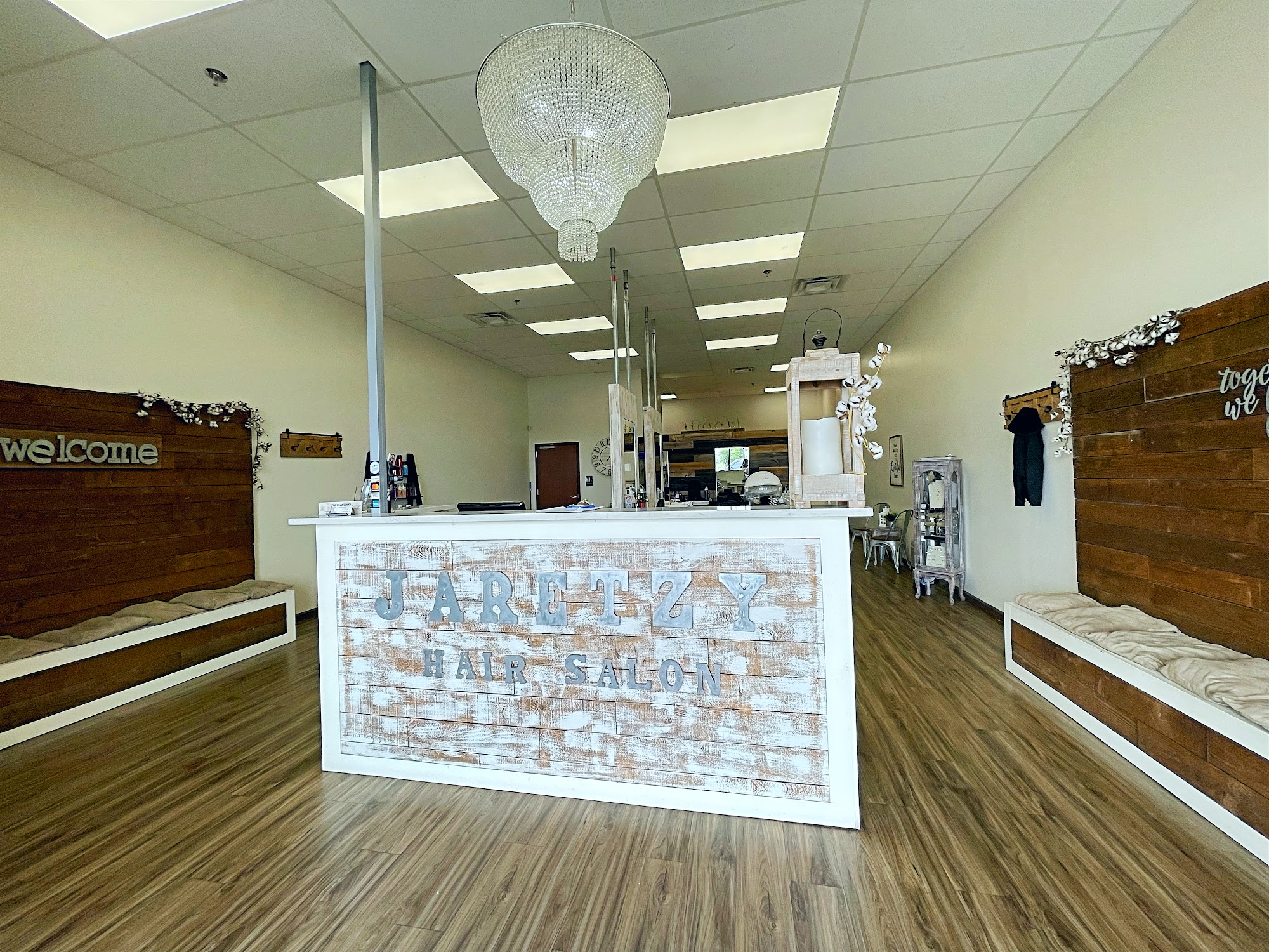 Jaretzy Hairsalon 1 SE 59th St Suite B, Oklahoma City Oklahoma 73129