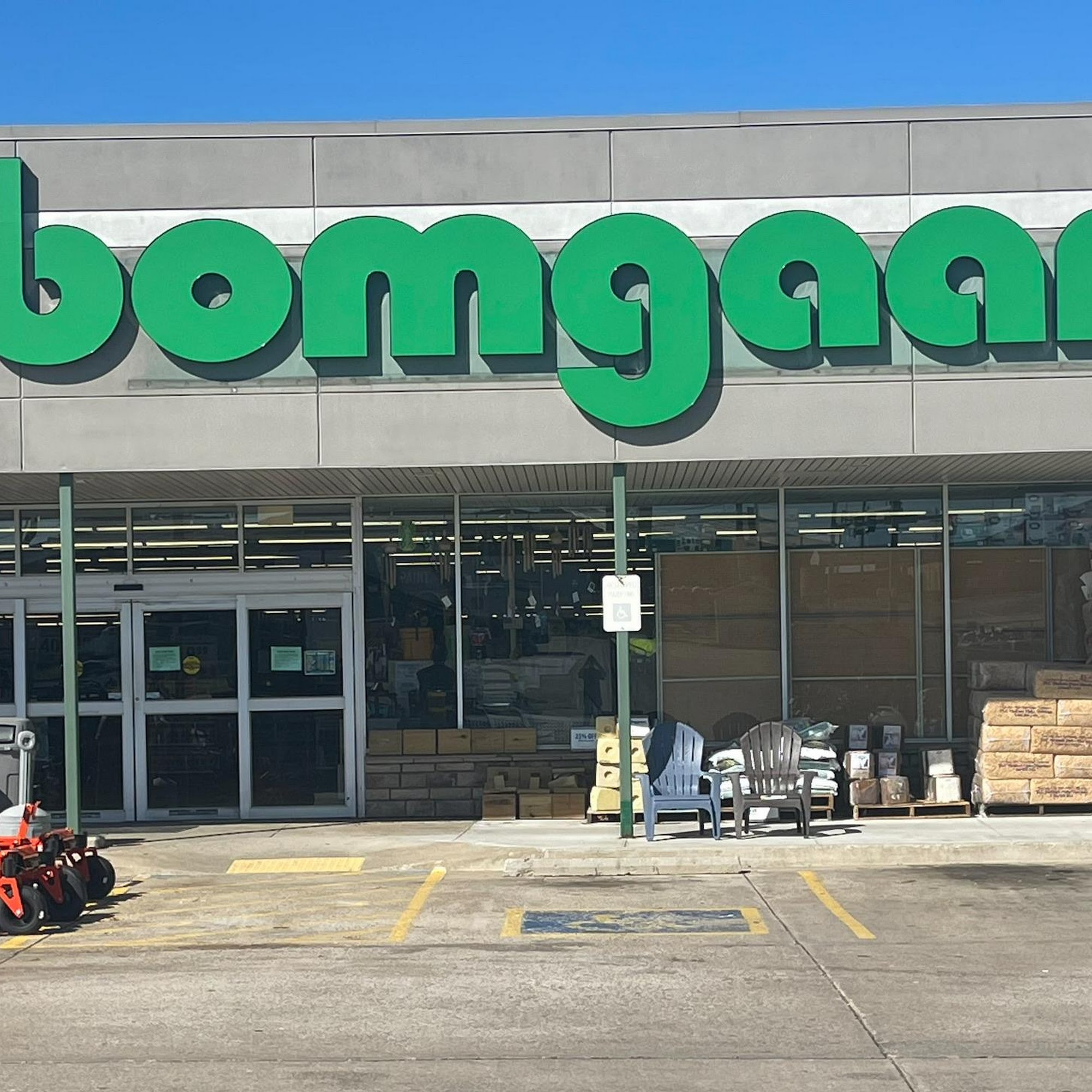 Bomgaars