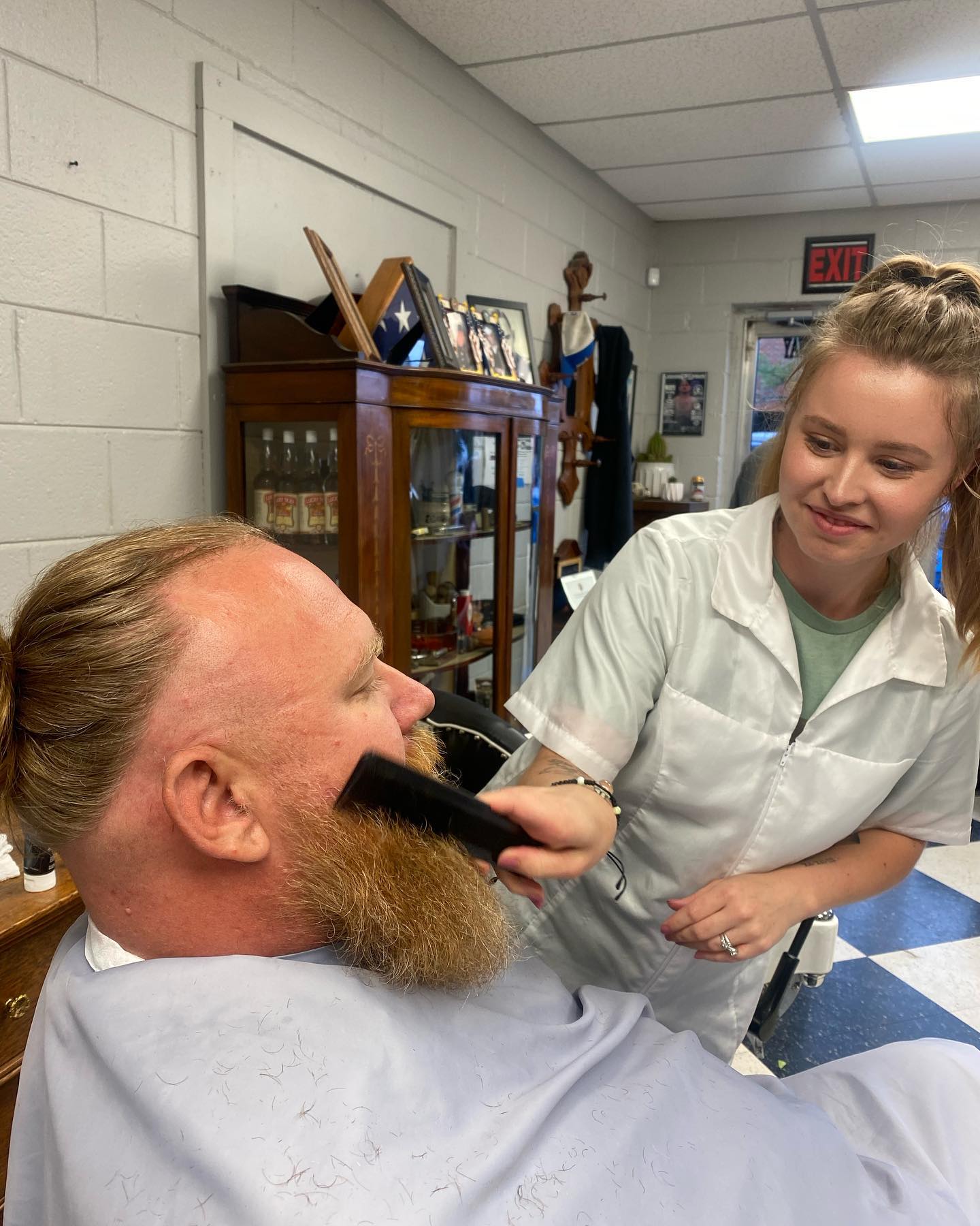 Hunt Finis Barber Shop
