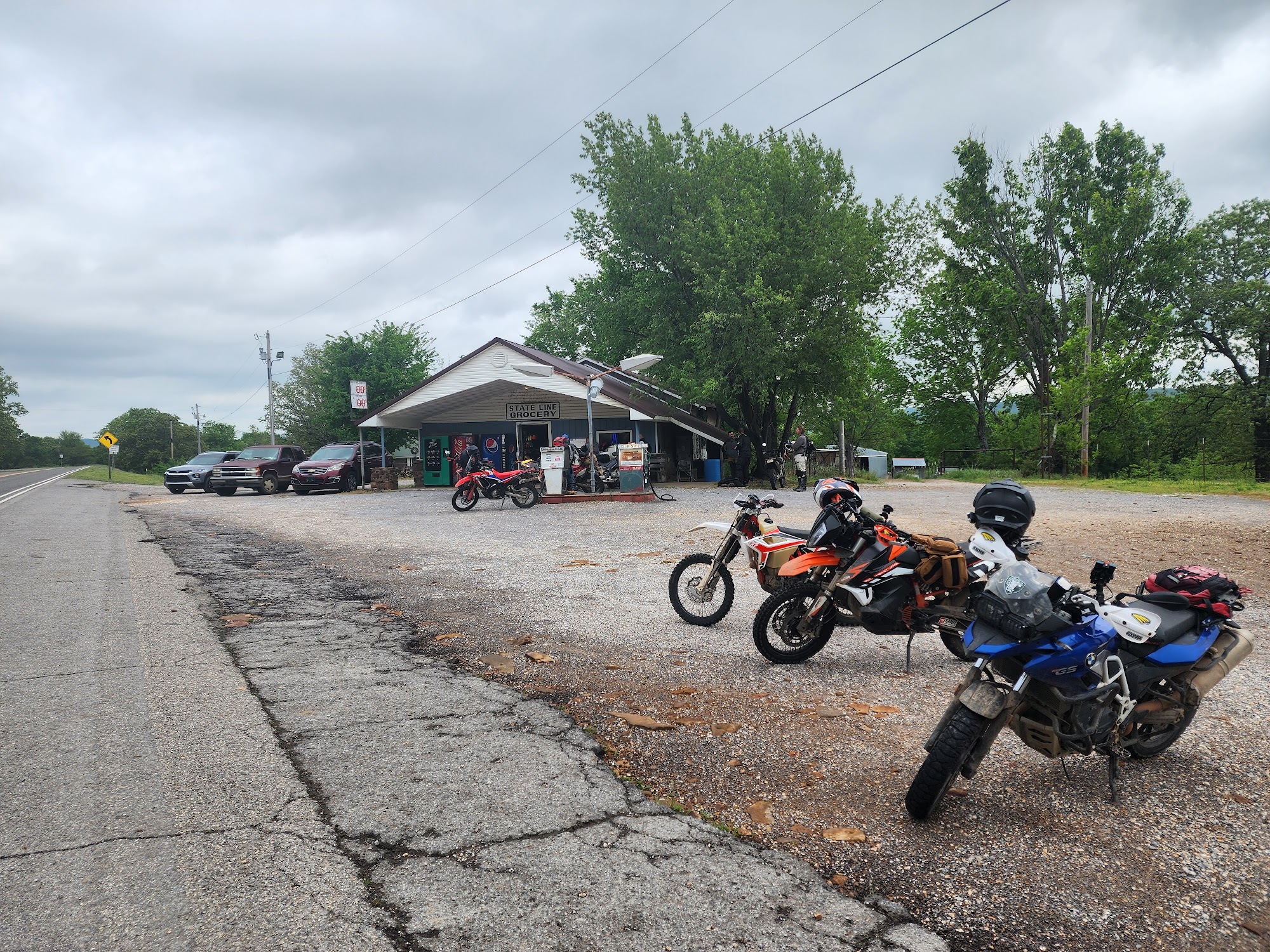 State Line Grocery Stilwell