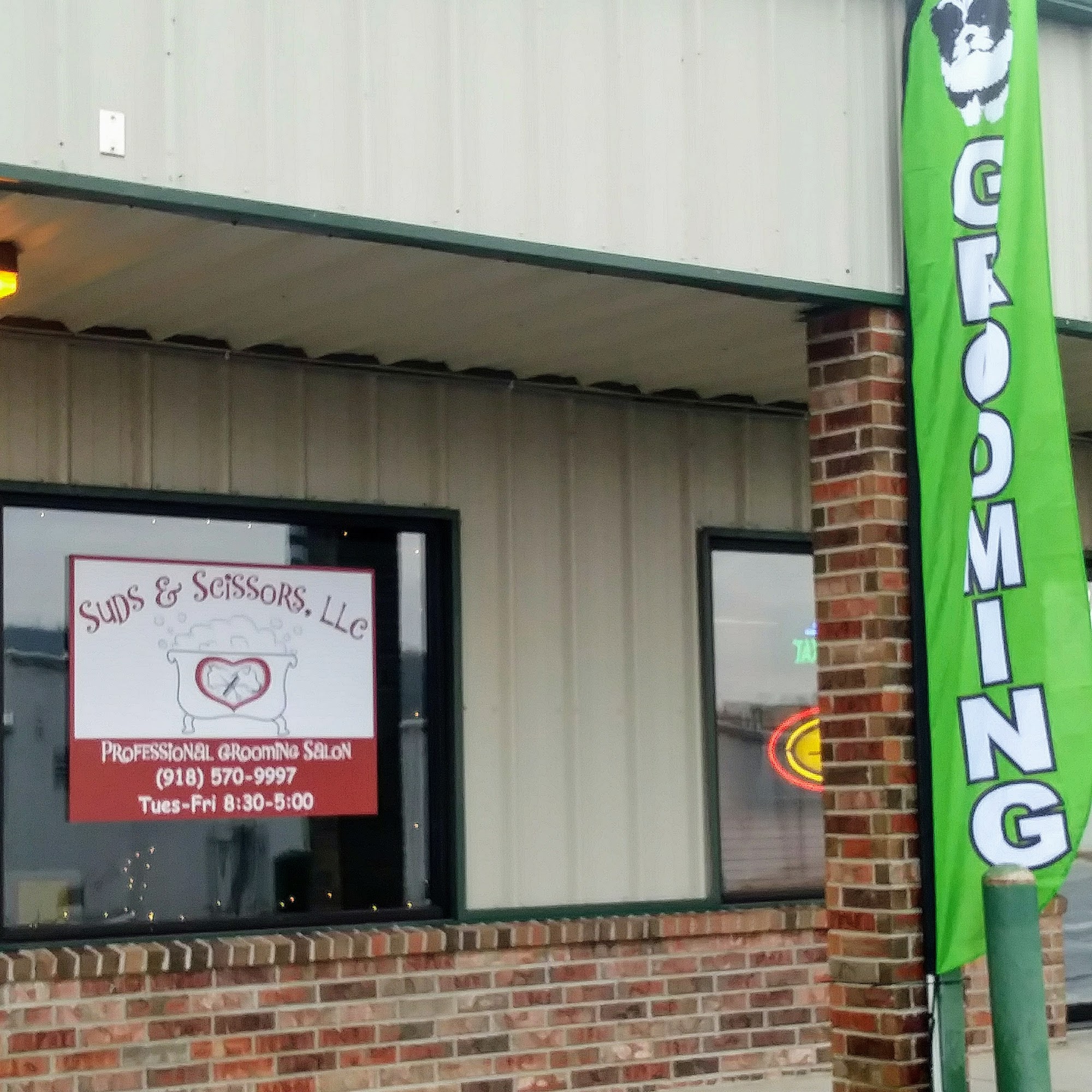 Suds & Scissors,LLC Tahlequah