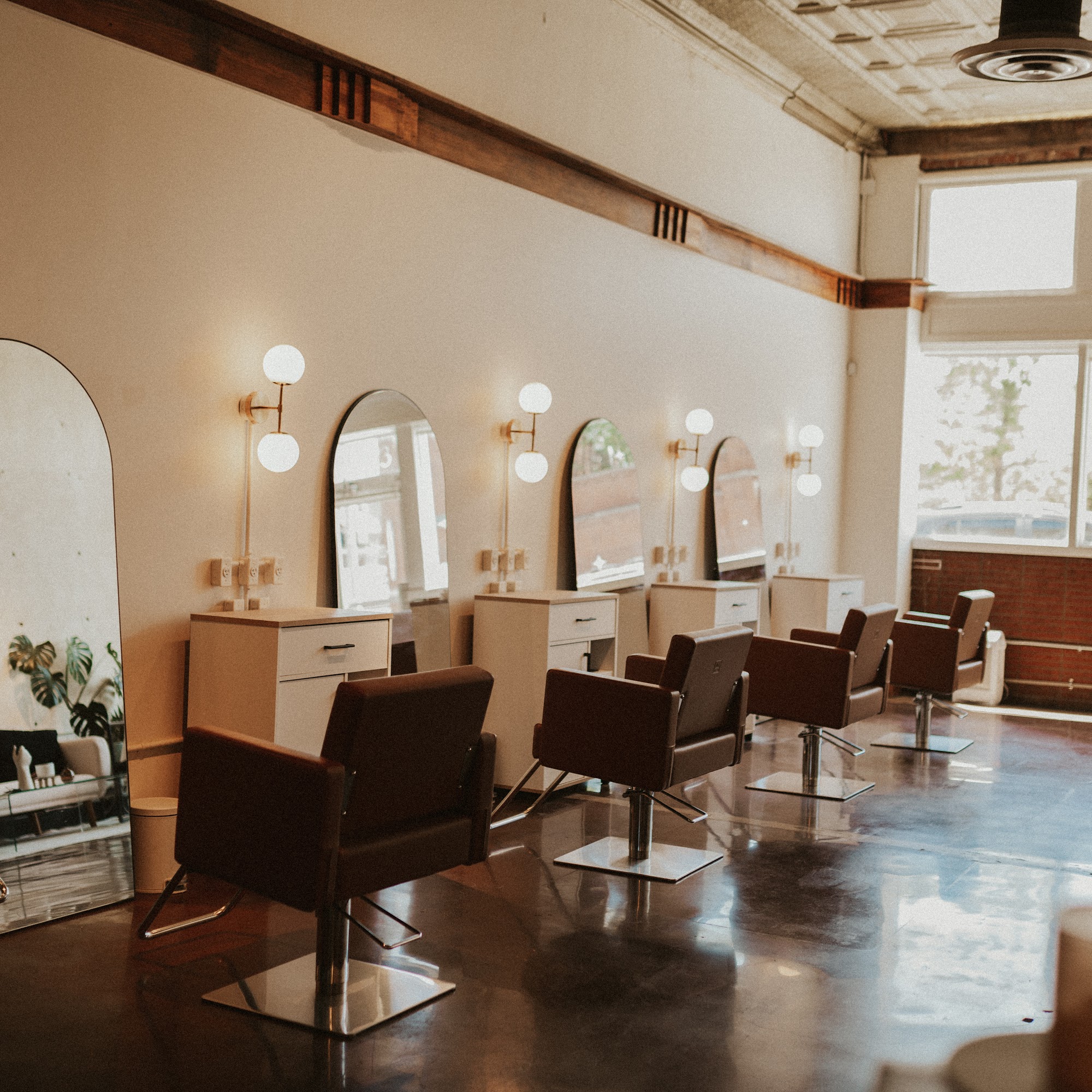 Golden Salon