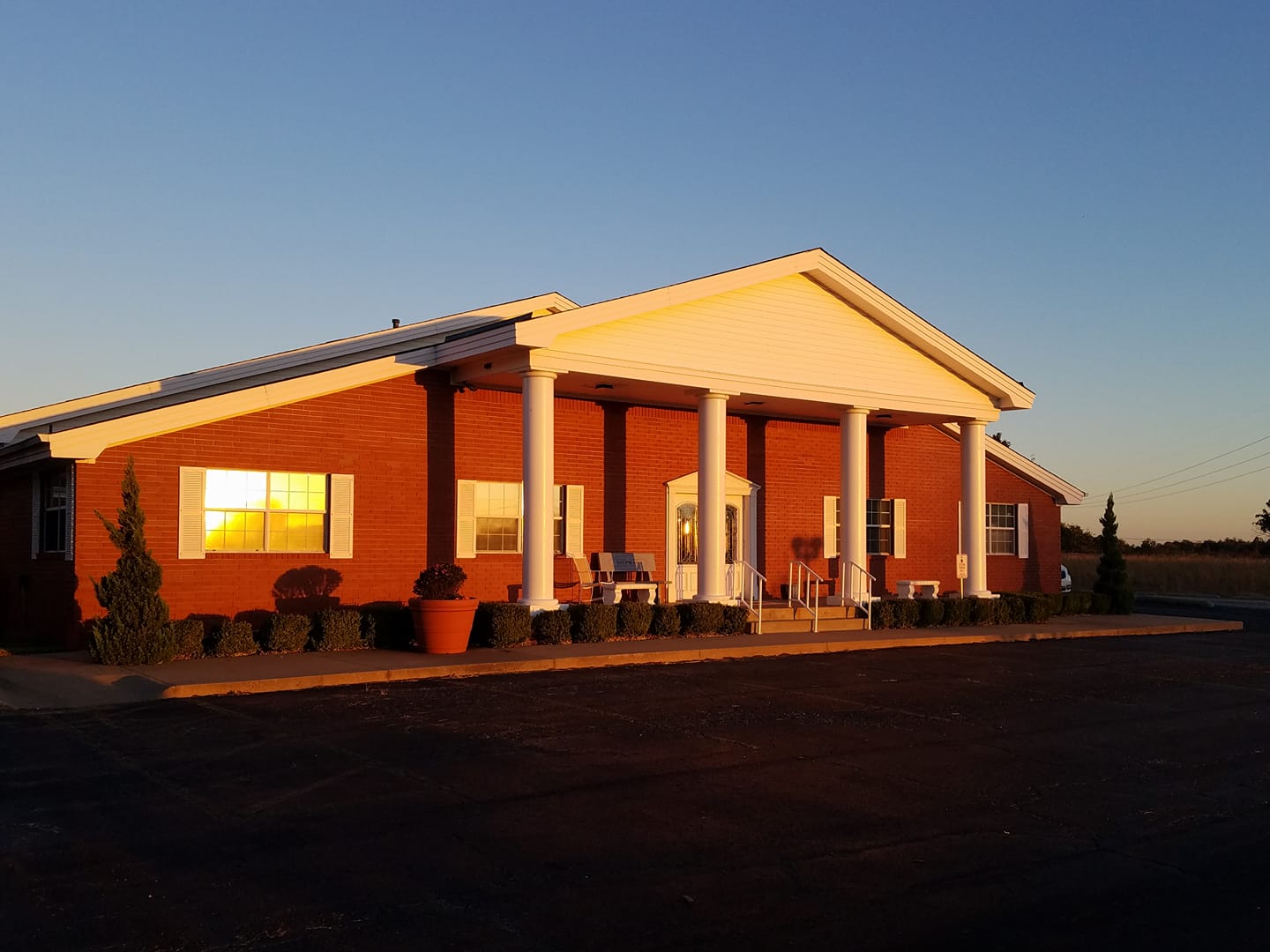 SHIPMAN FUNERAL HOME & CREMATORY Wagoner OK Hours, Directions