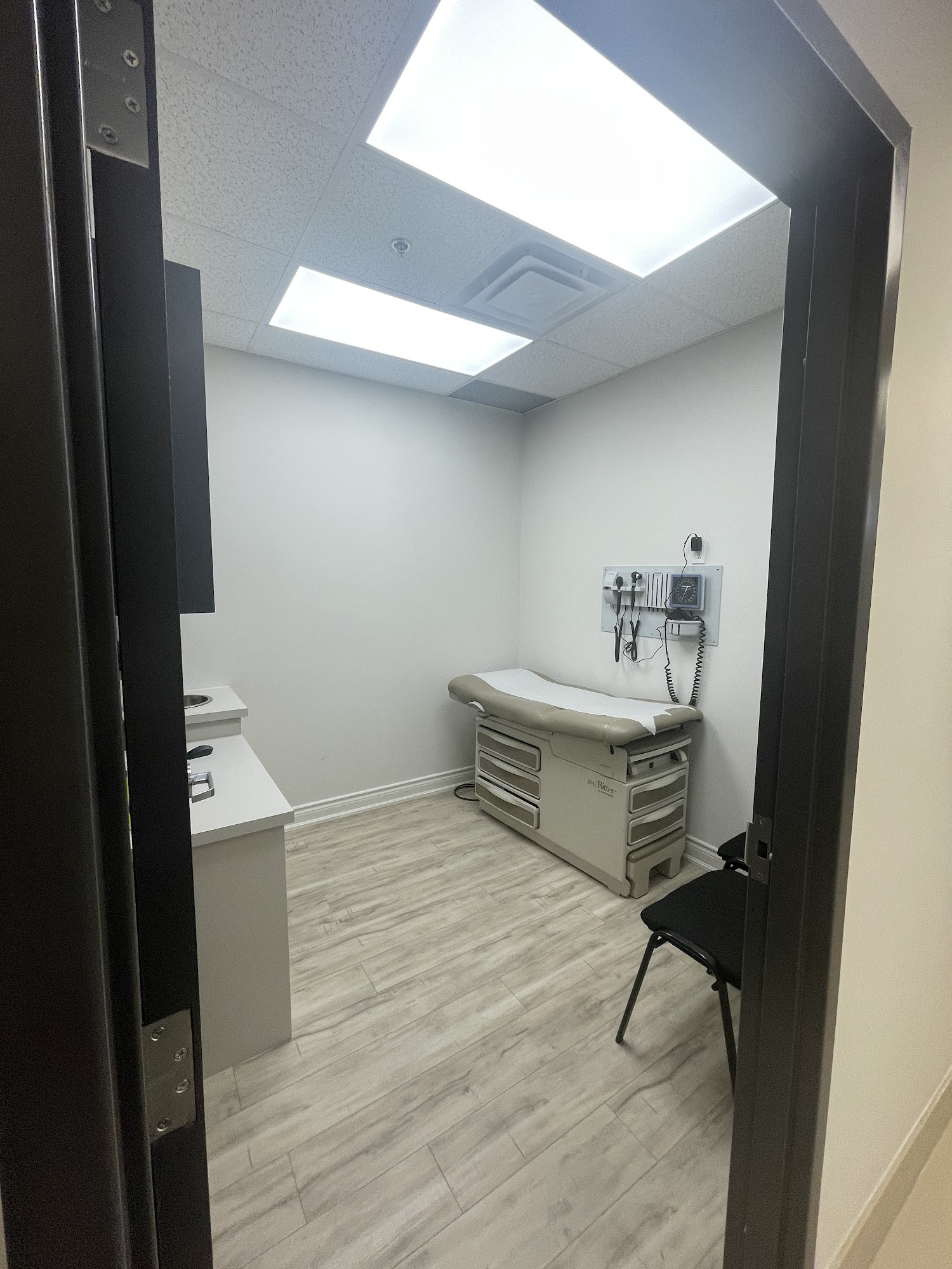 Big Bay Walk-in Clinic & Family Practice