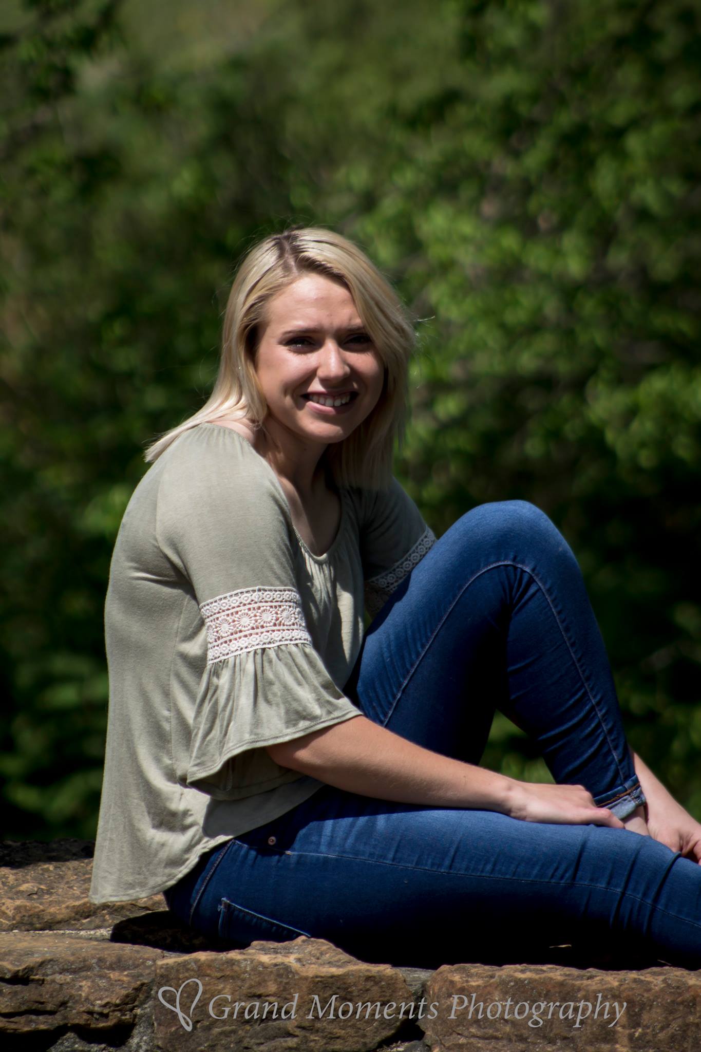 Grand Momento Photography