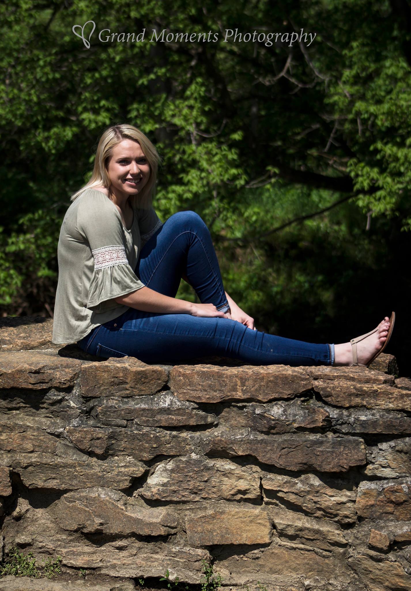 Grand Momento Photography