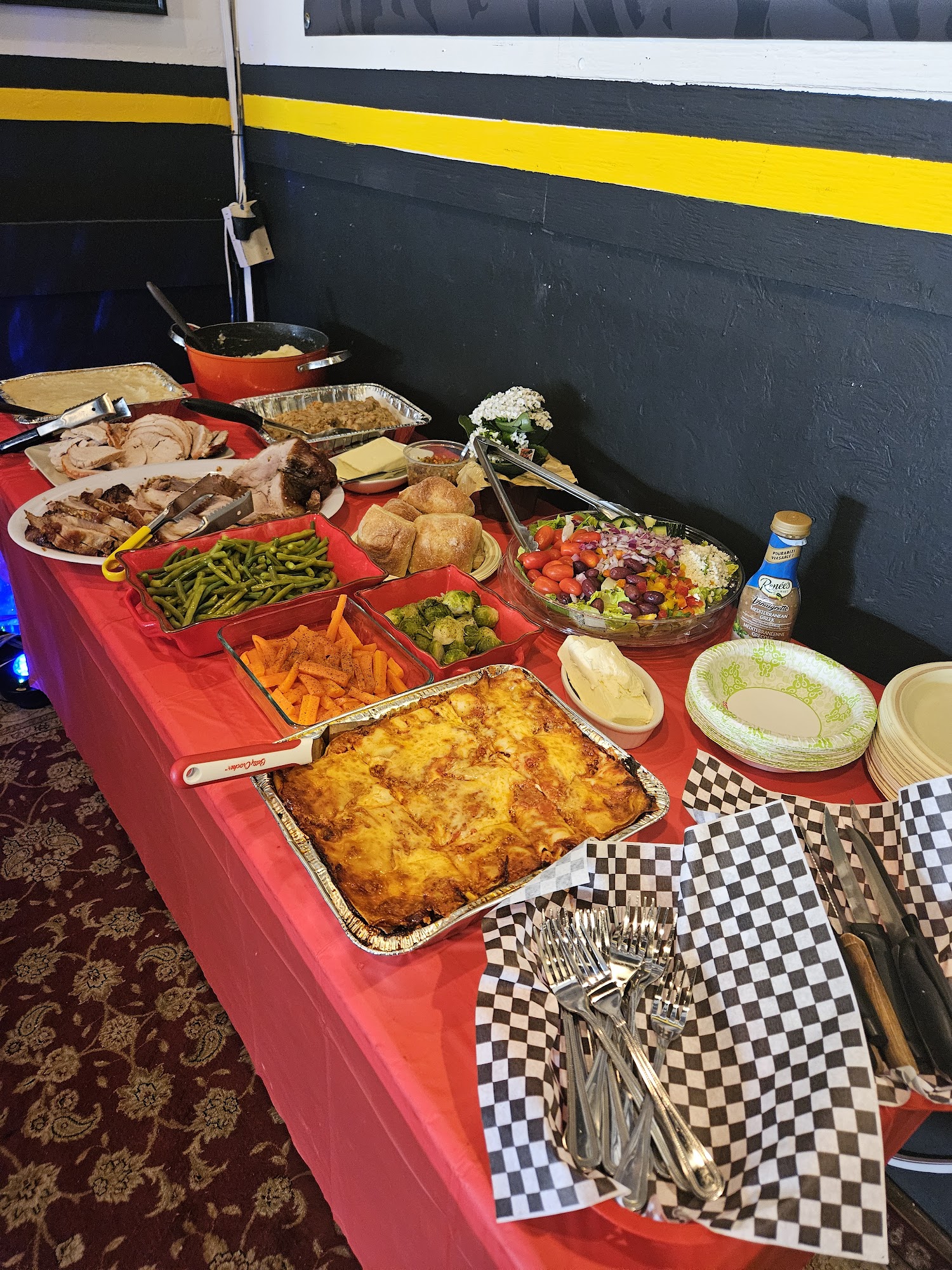 Dum Dums Sports Bar and Grill Menu