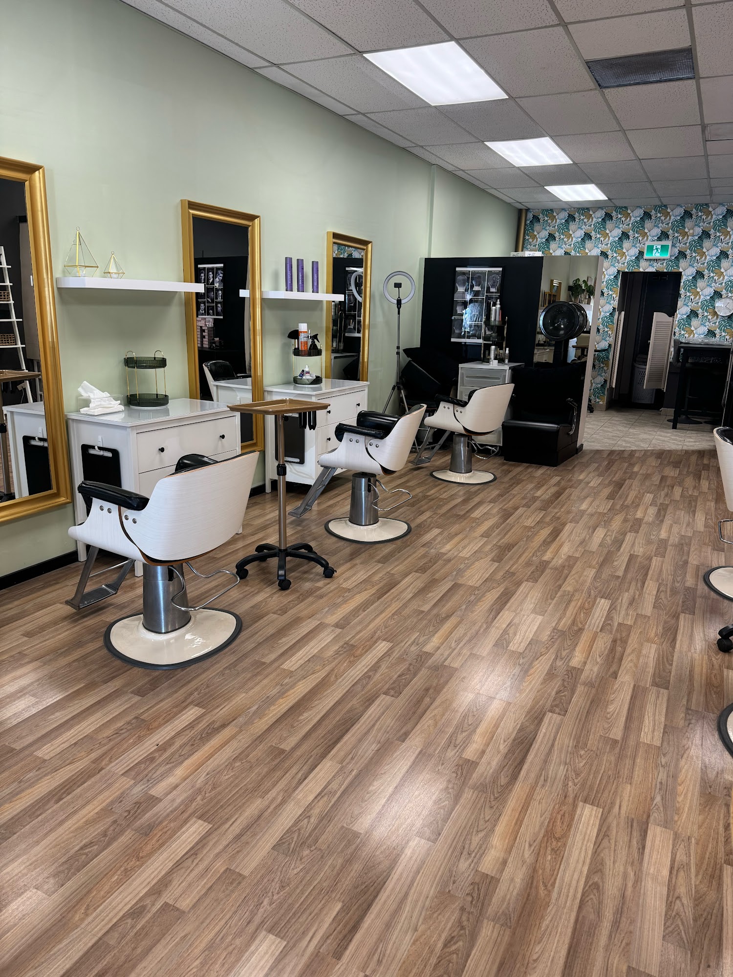 Cuts Etc Hair Studio