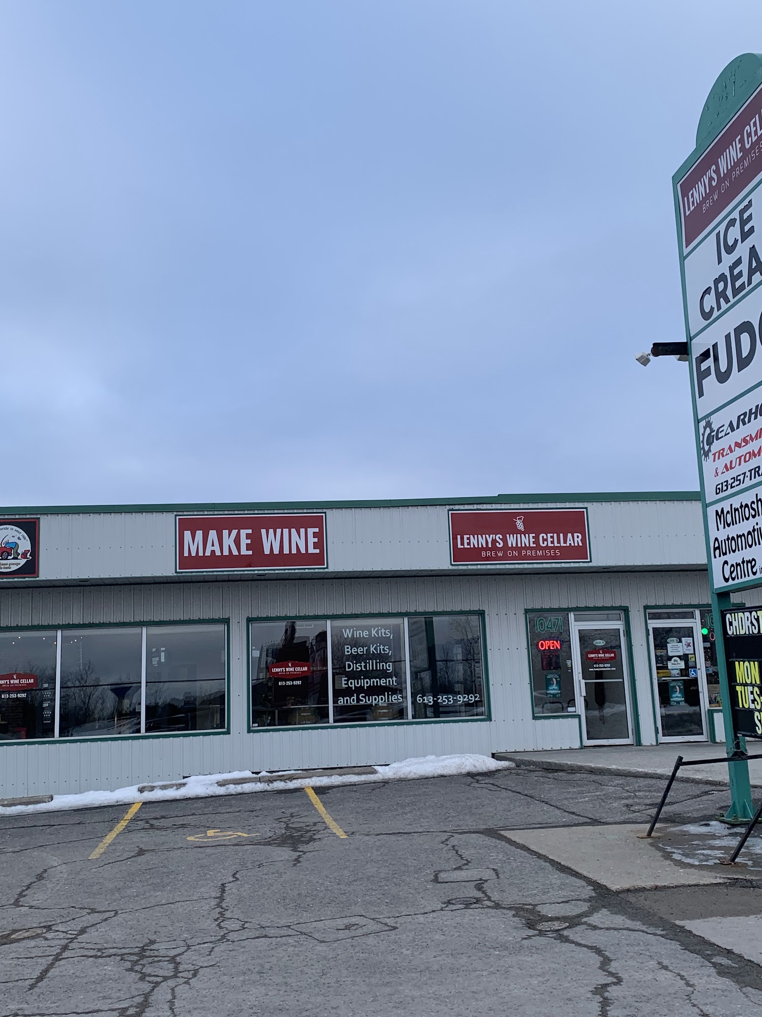 Lenny's Wine Cellar Carleton Place