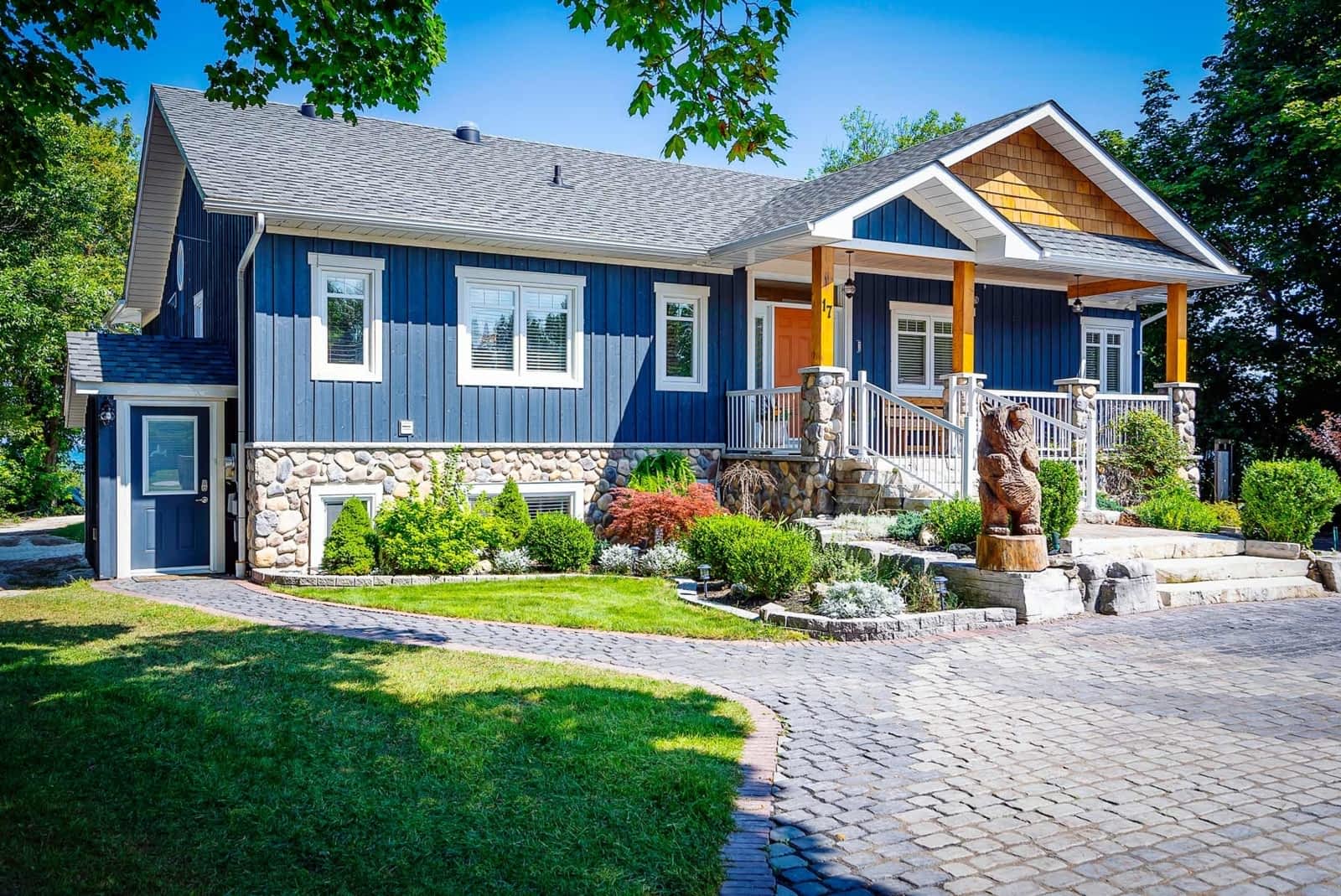 Photo credit: yellowpages.ca