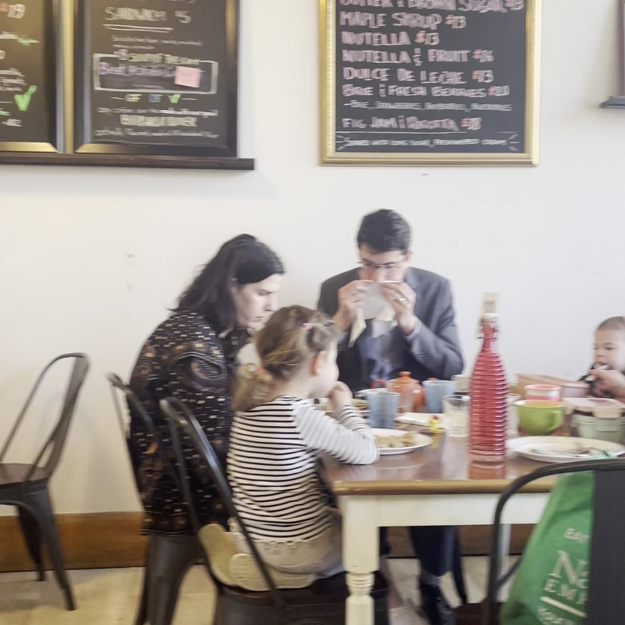 Cafe Crêperie Elora