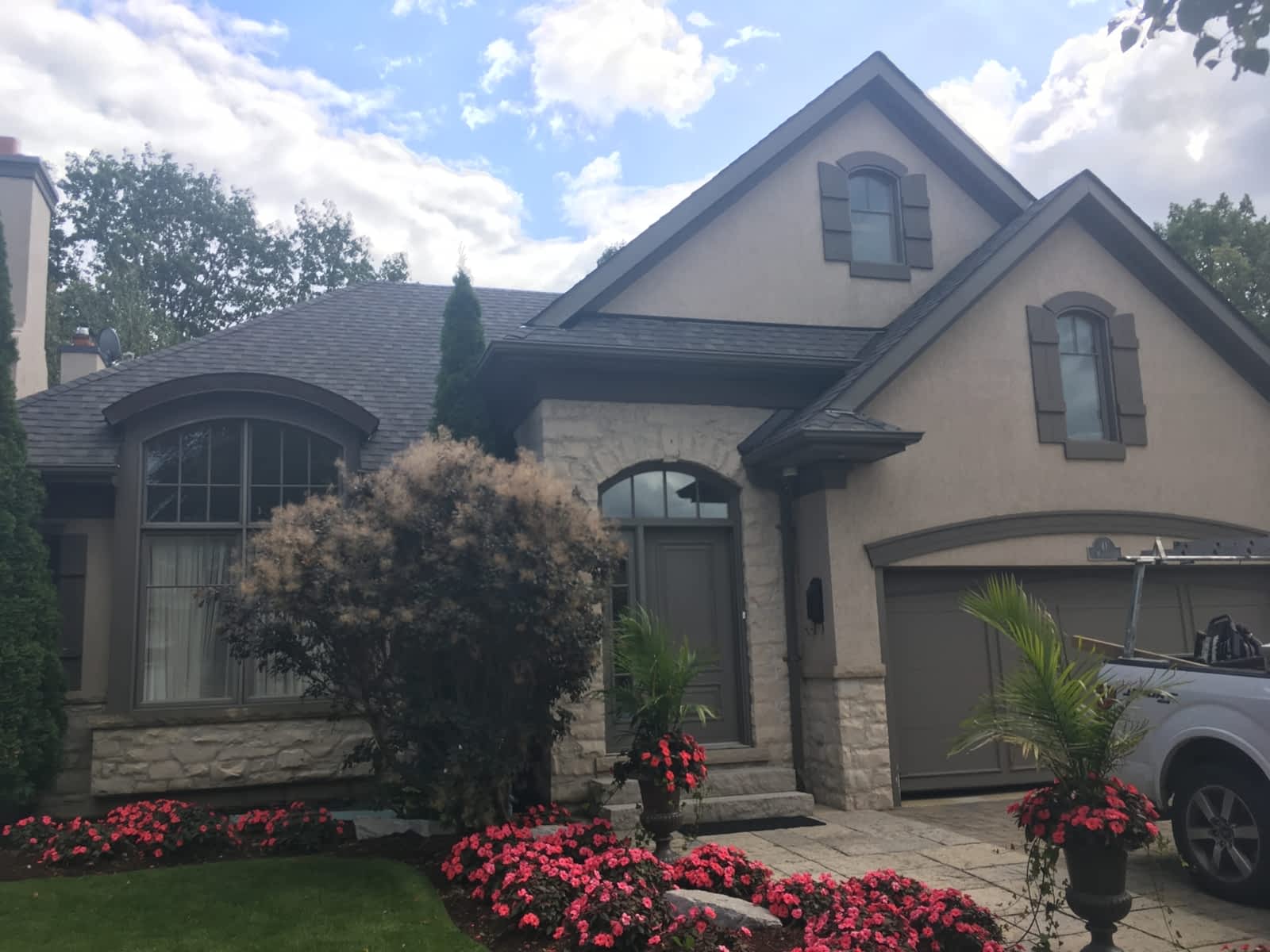 Photo credit: yellowpages.ca