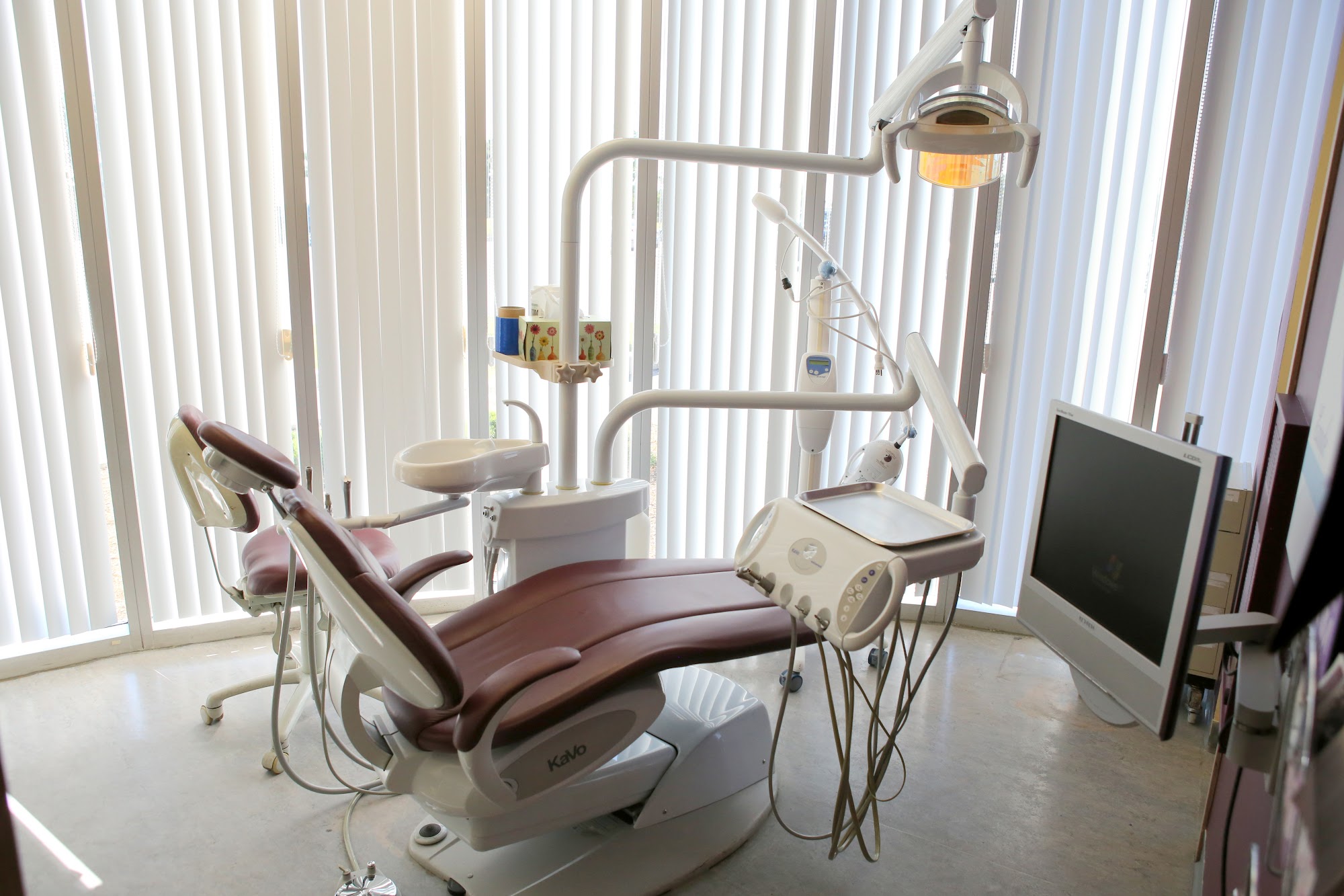 West Metro Dental | Family Dentist, General & Cosmetic Dentistry, Implants, Invisalign 191 The West Mall #100, Etobicoke, ON 