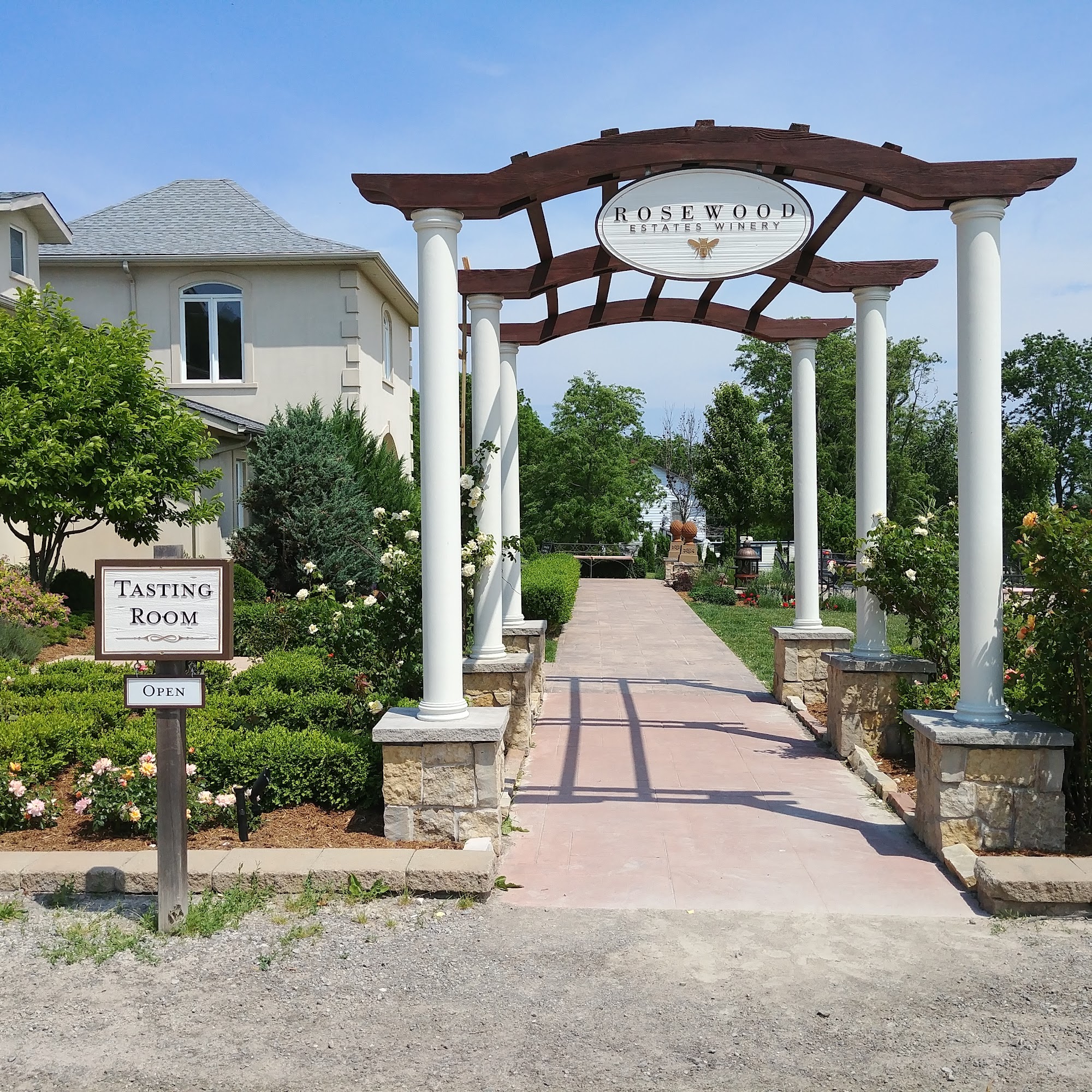 Rosewood Estates Winery Lincoln