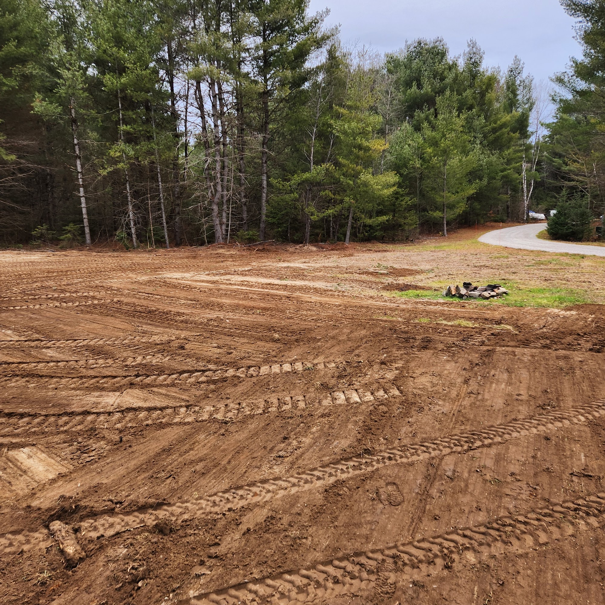 Fudge Mike Construction & Excavating 2553 Elm Tree Rd, Lindsay Ontario K9V 4R1