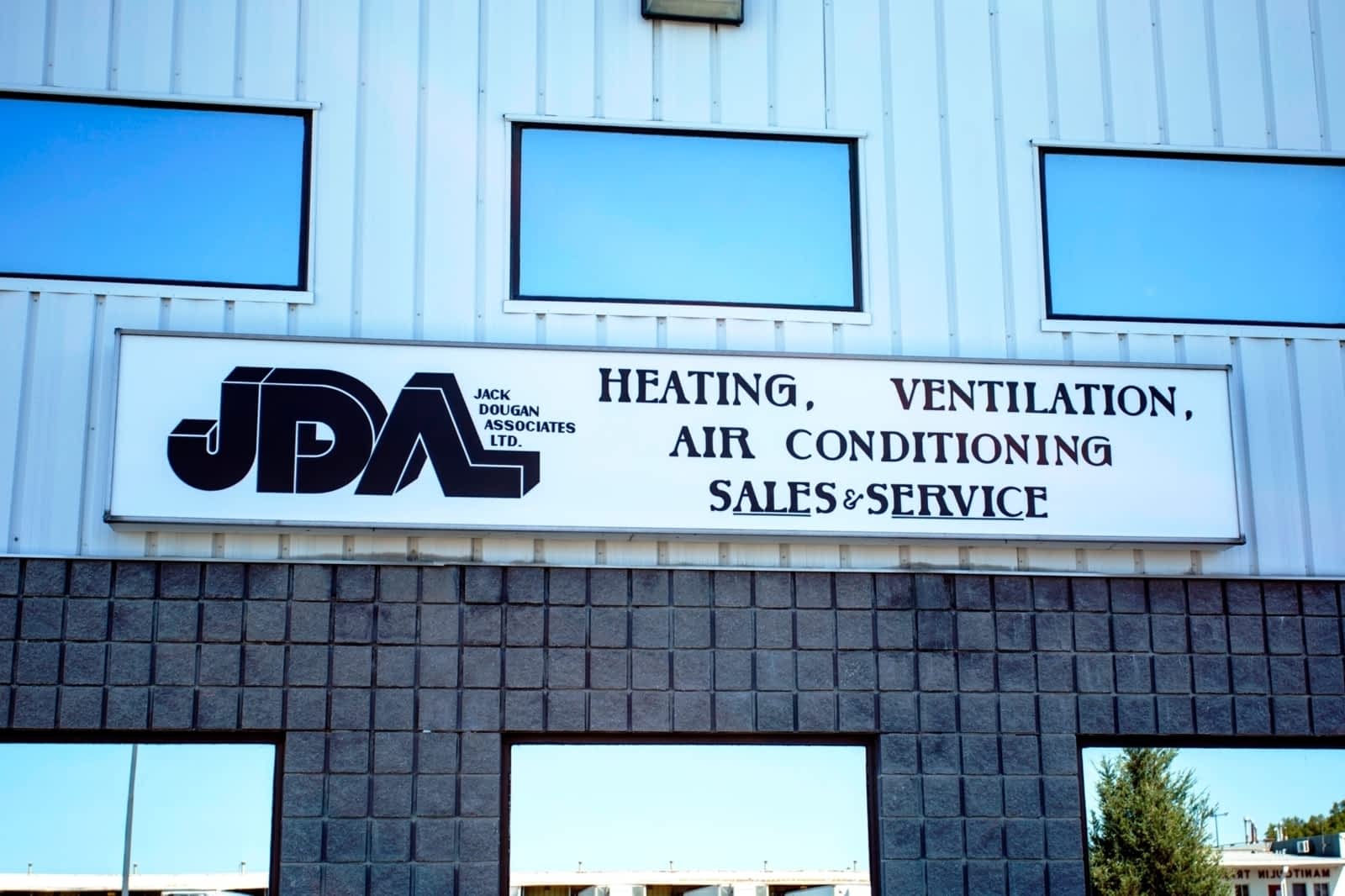 Photo credit: yellowpages.ca