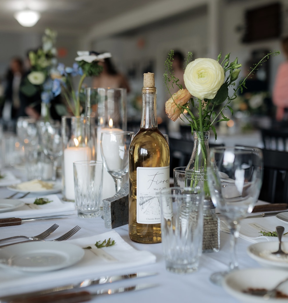 Claire's FINE WINES Menu