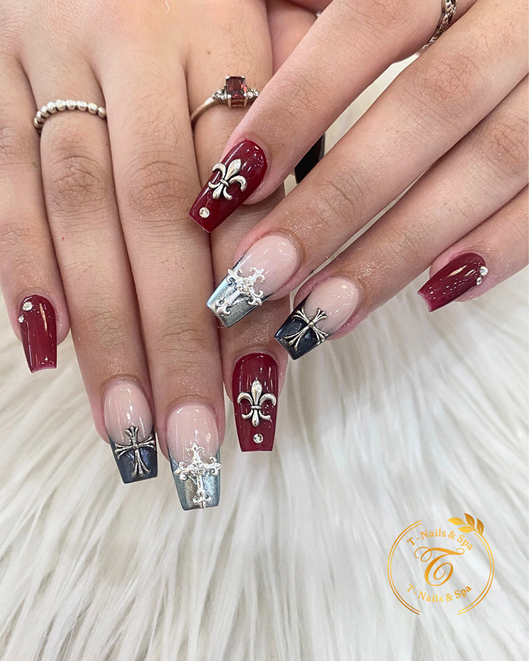 T Nails and Spa 16655 Yonge St Unit 22, Newmarket, ON L3X 1V6
