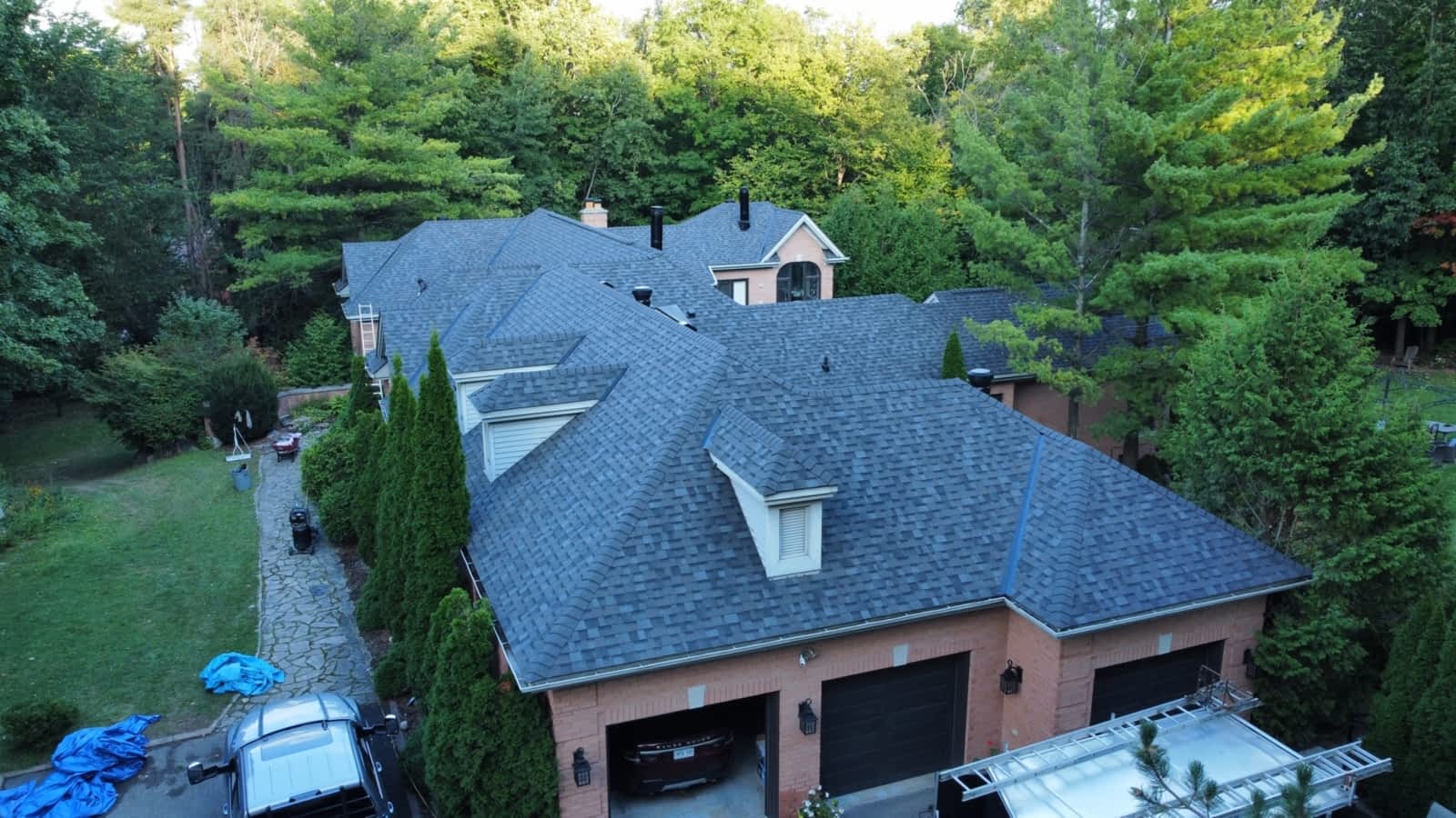 Photo credit: yellowpages.ca