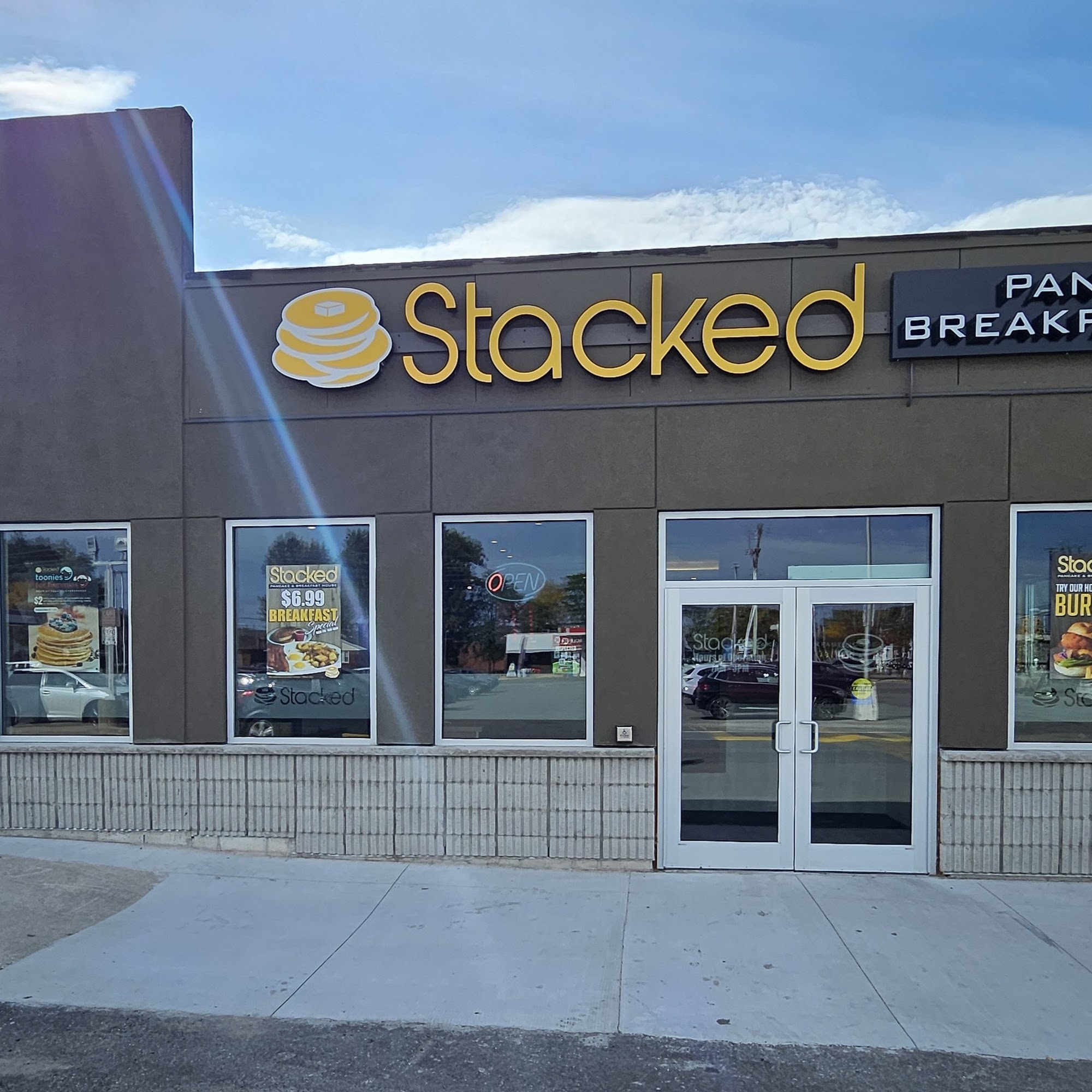 Stacked Pancake & Breakfast House Niagara Falls