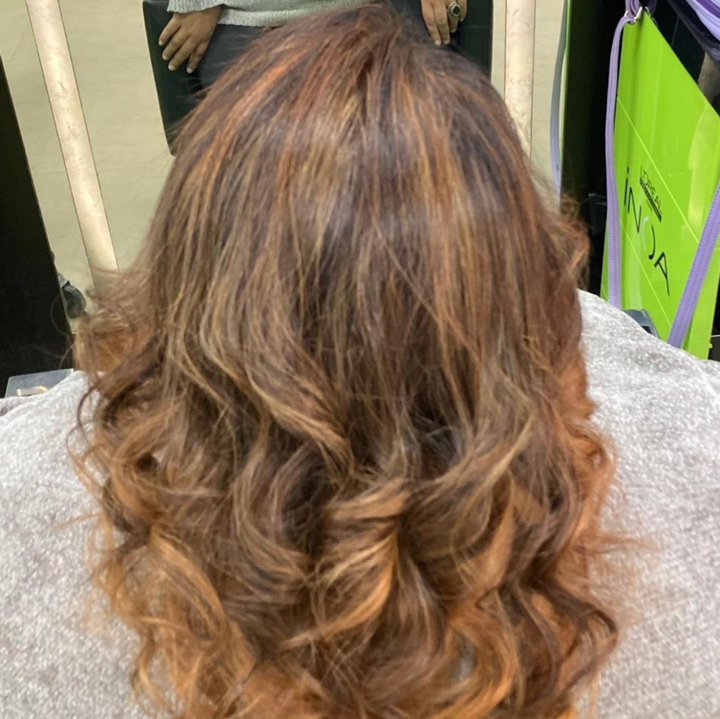 La Vogue Hair Design