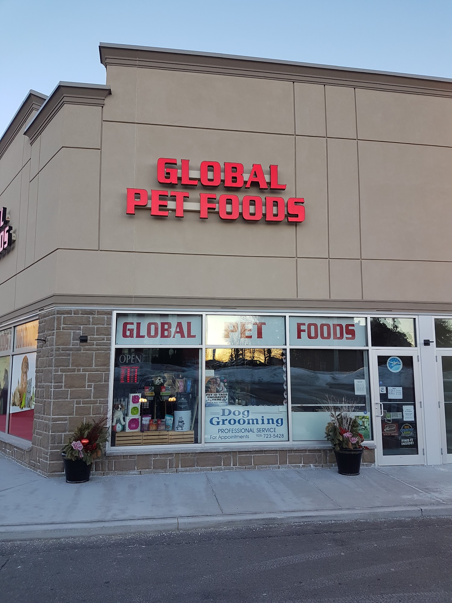 Global Pet Foods Oshawa