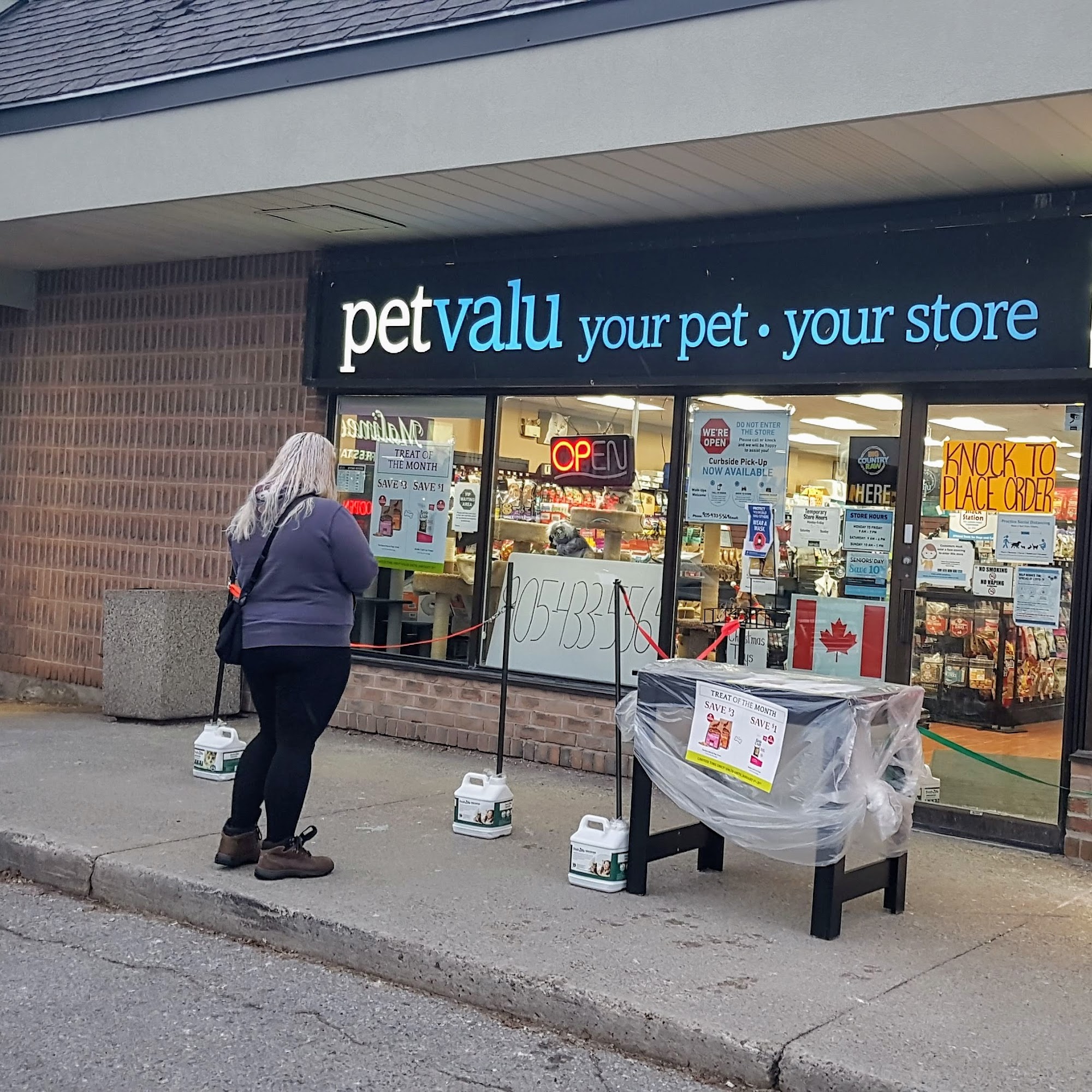 Pet Valu Oshawa