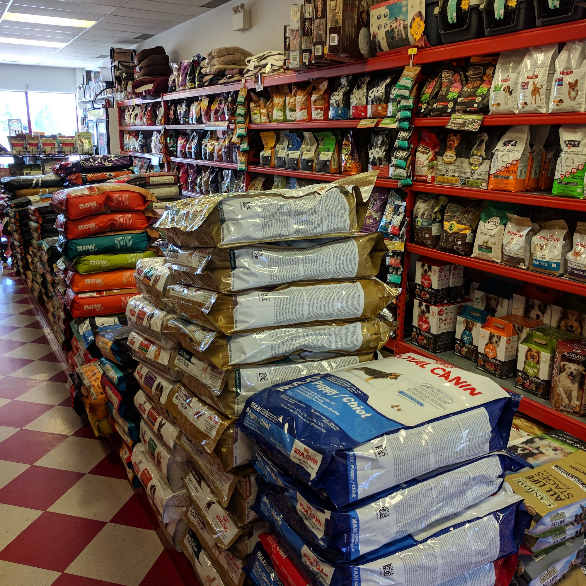 Global Pet Foods Oshawa