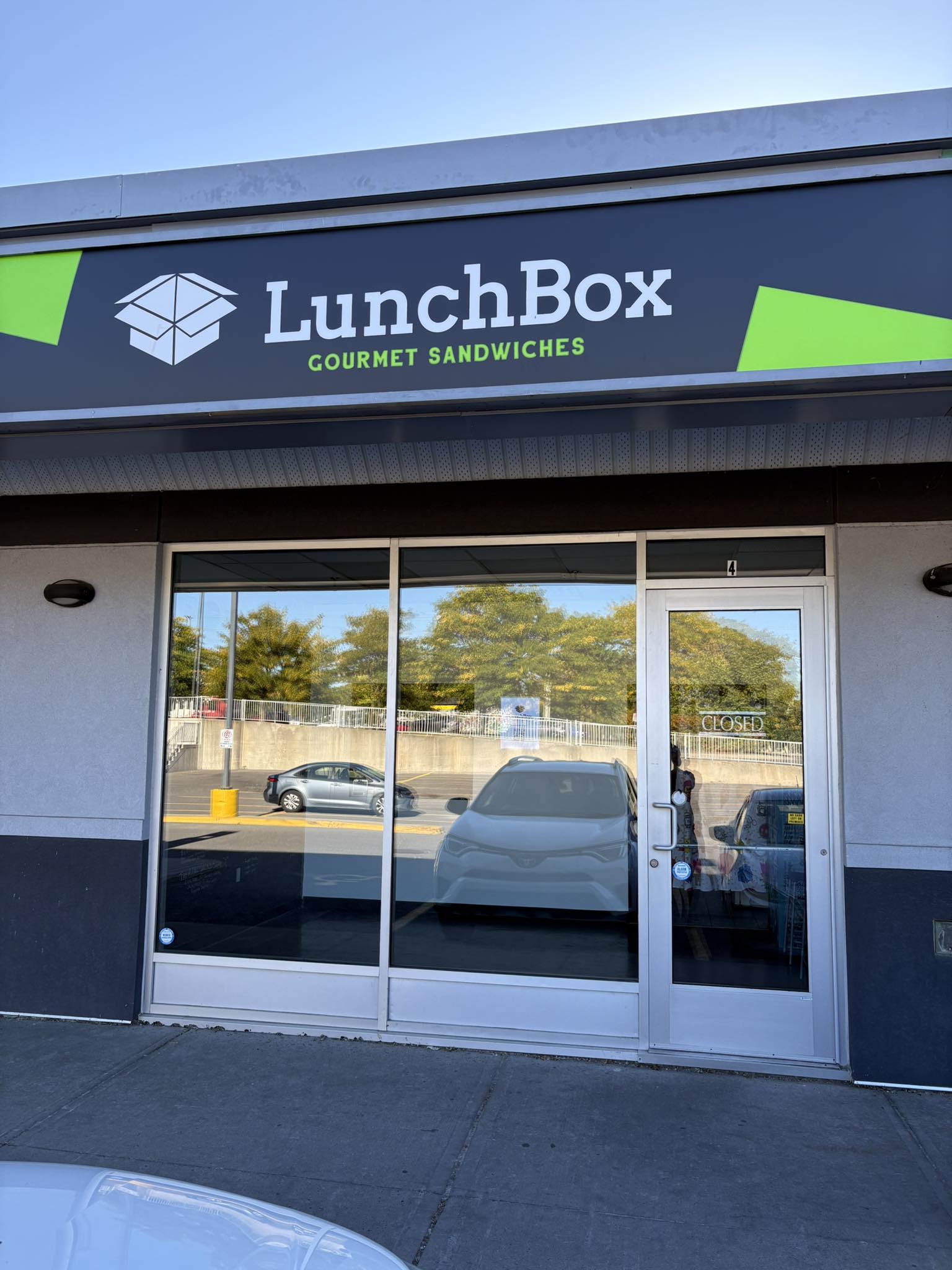 Thomas Lunch Box Deli & Candies