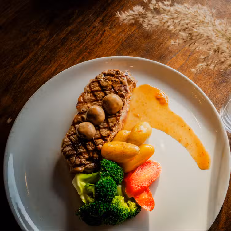 Photo credit: opentable