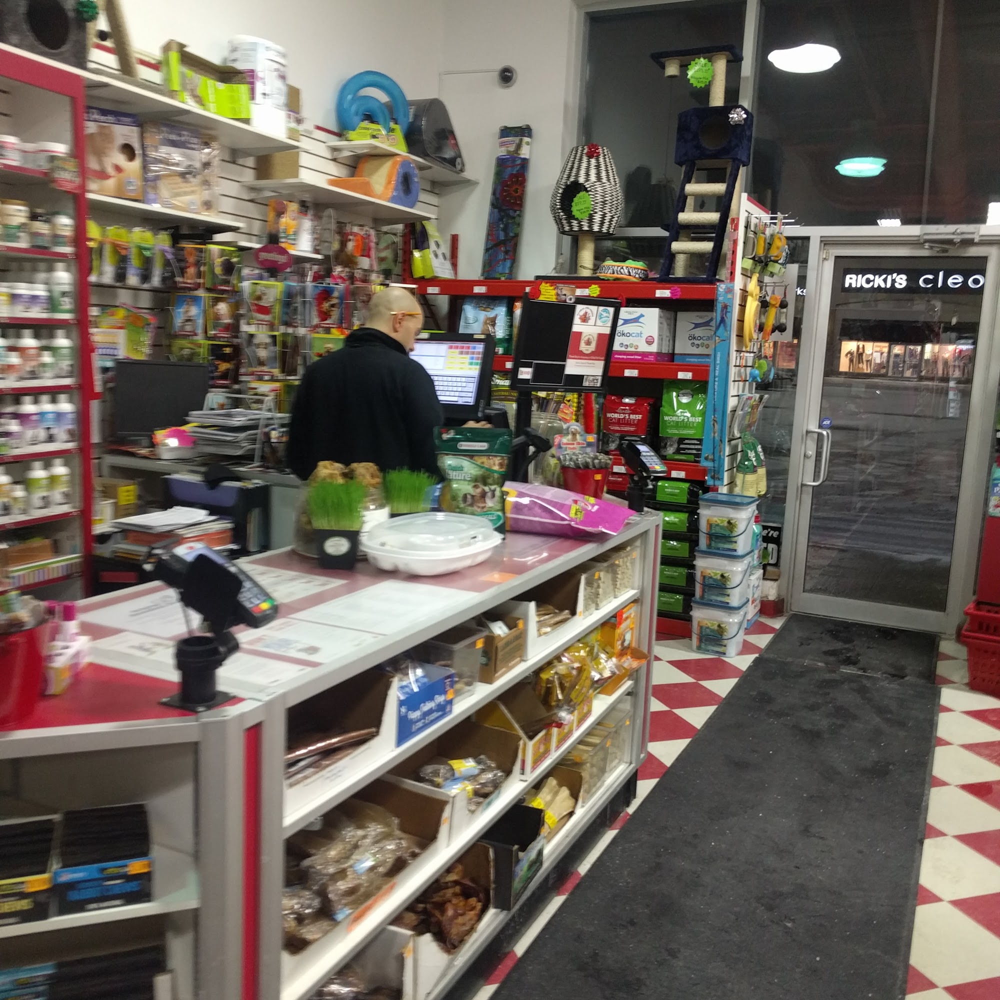 Global Pet Foods Scarborough