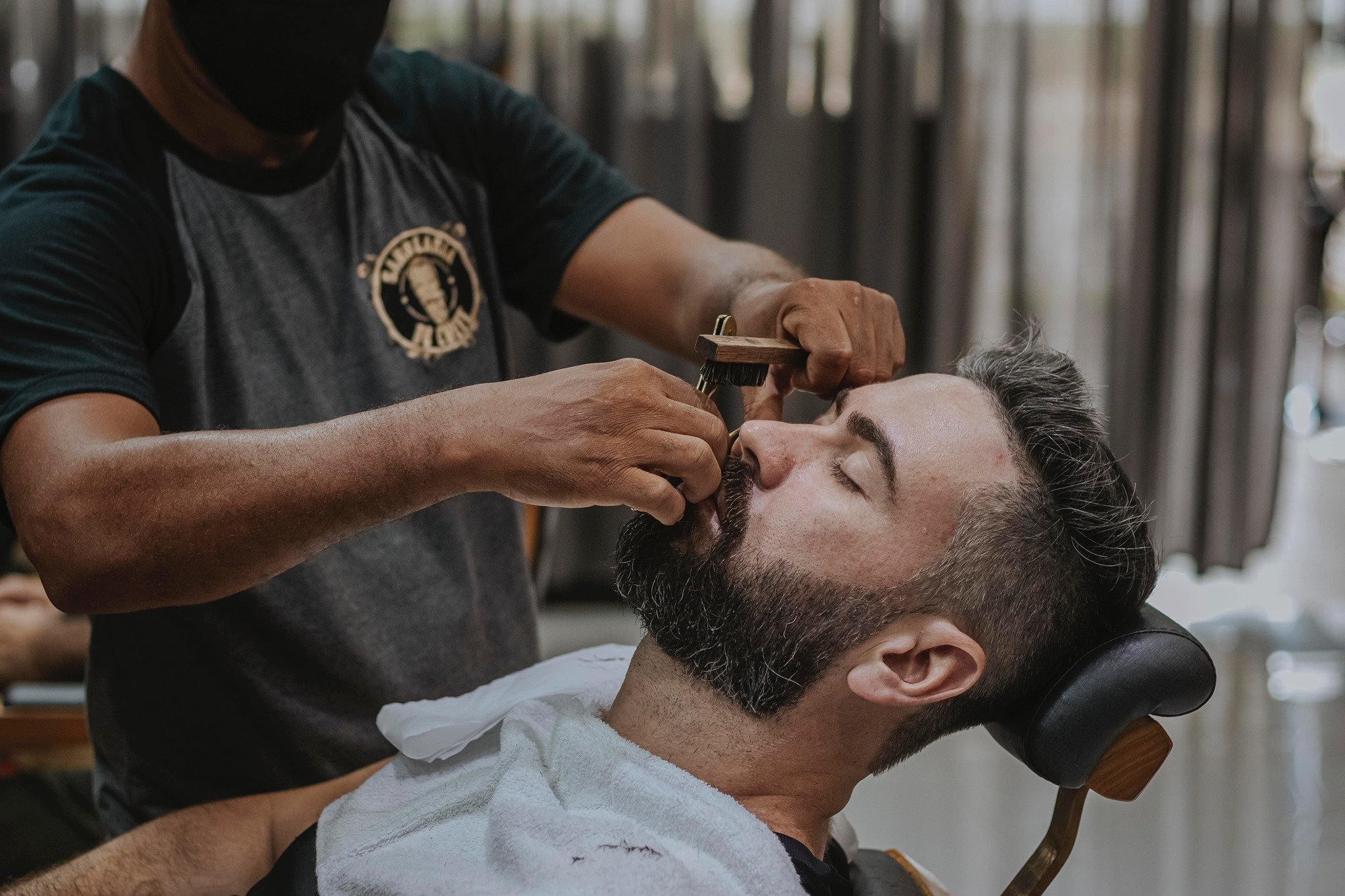 Shear Elegance Unisex Hairstyling