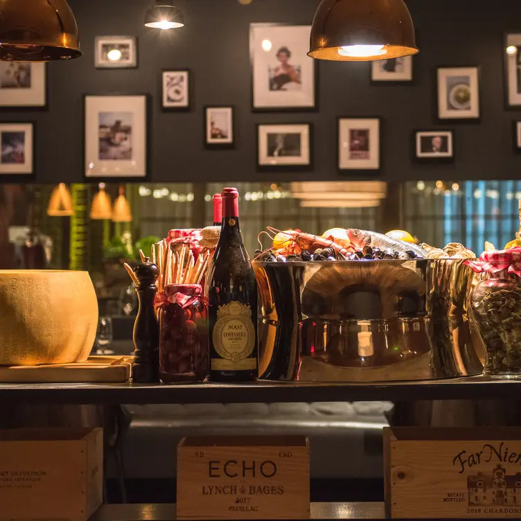Photo credit: opentable