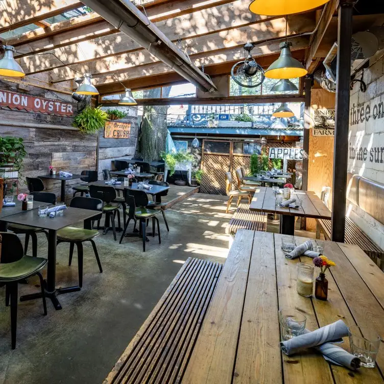 Photo credit: opentable