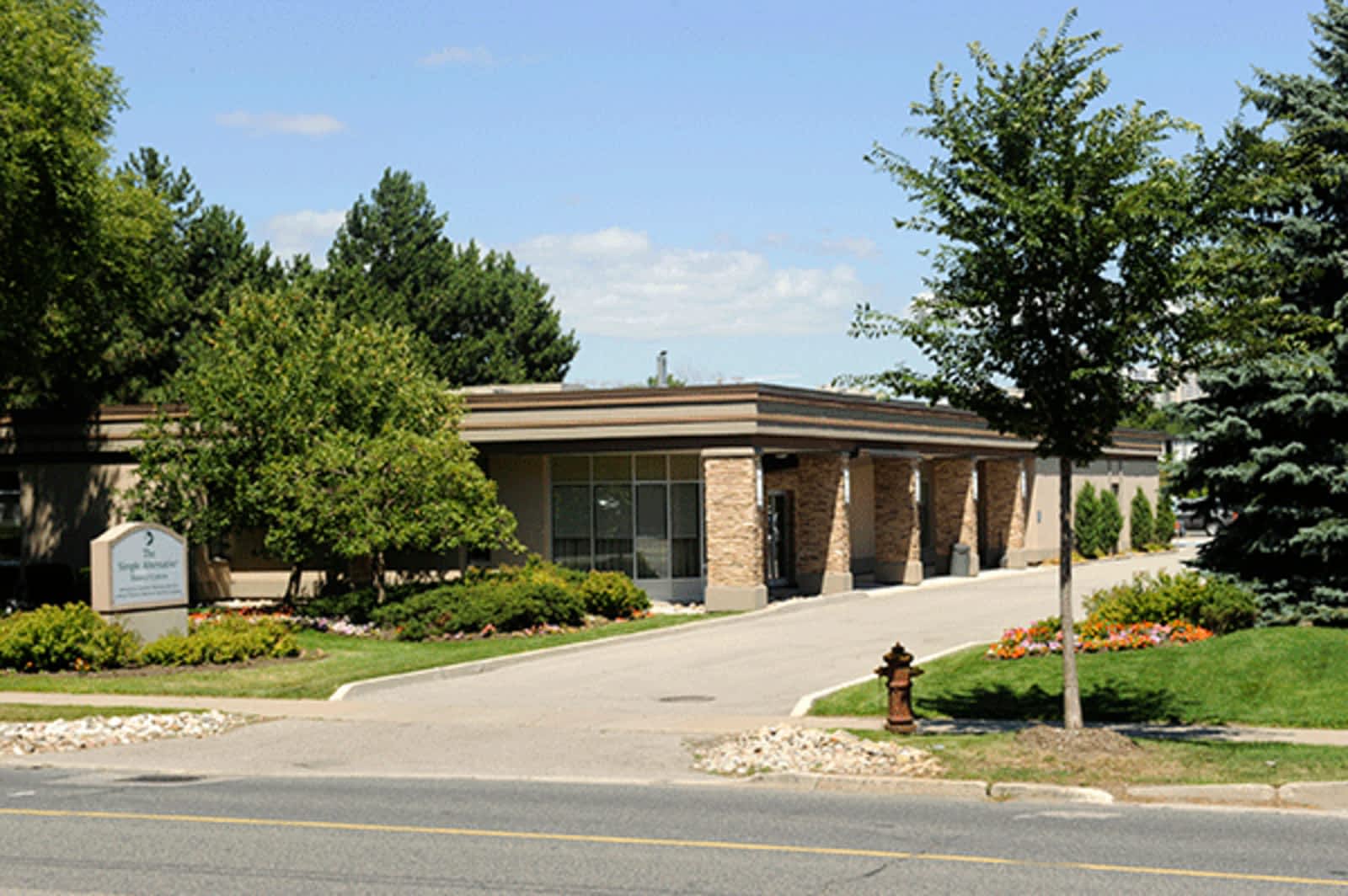 Photo credit: yellowpages.ca