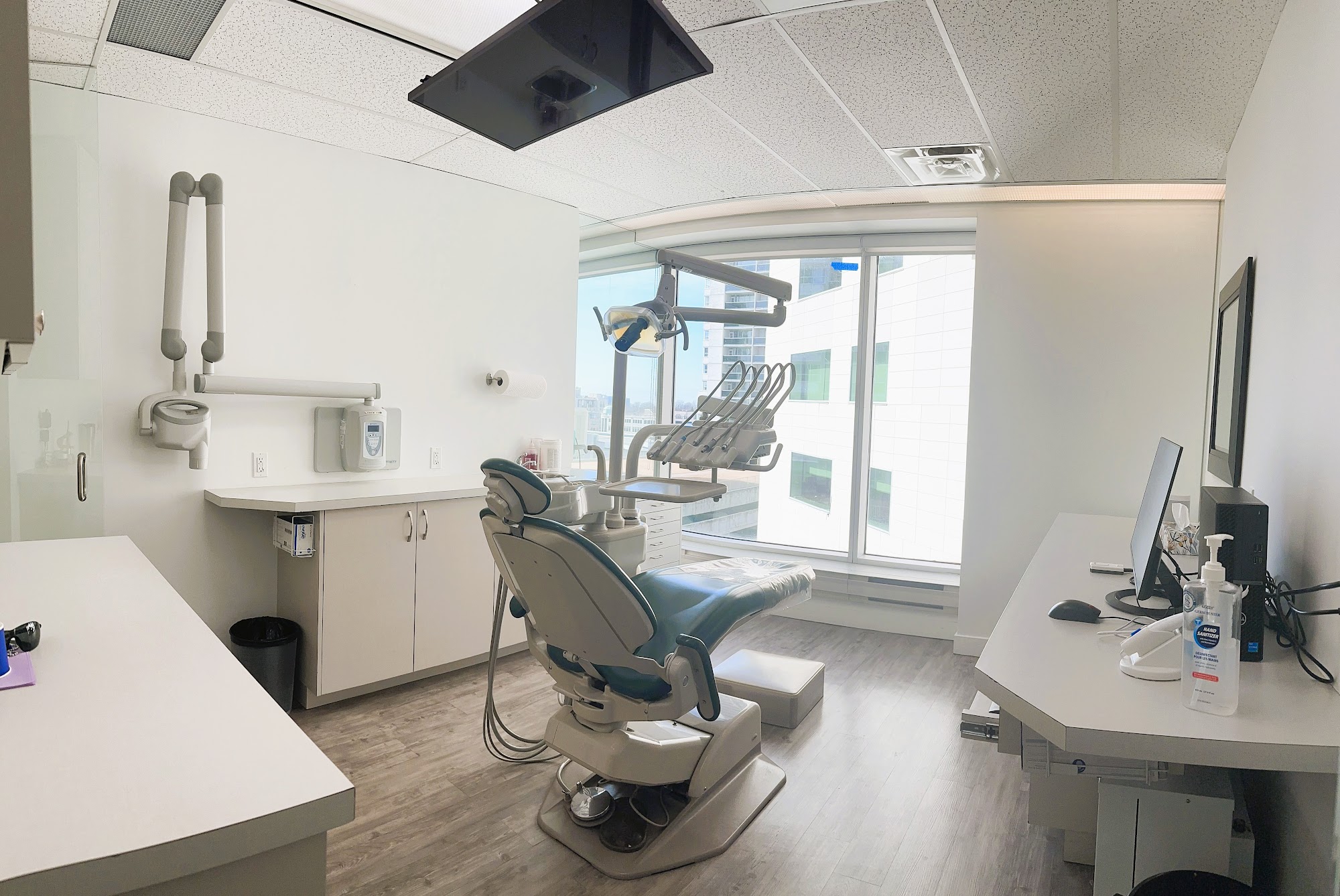 Deer Park Dental - Dr. Joannis Sekoulidis and Dr. Fraser Clokie