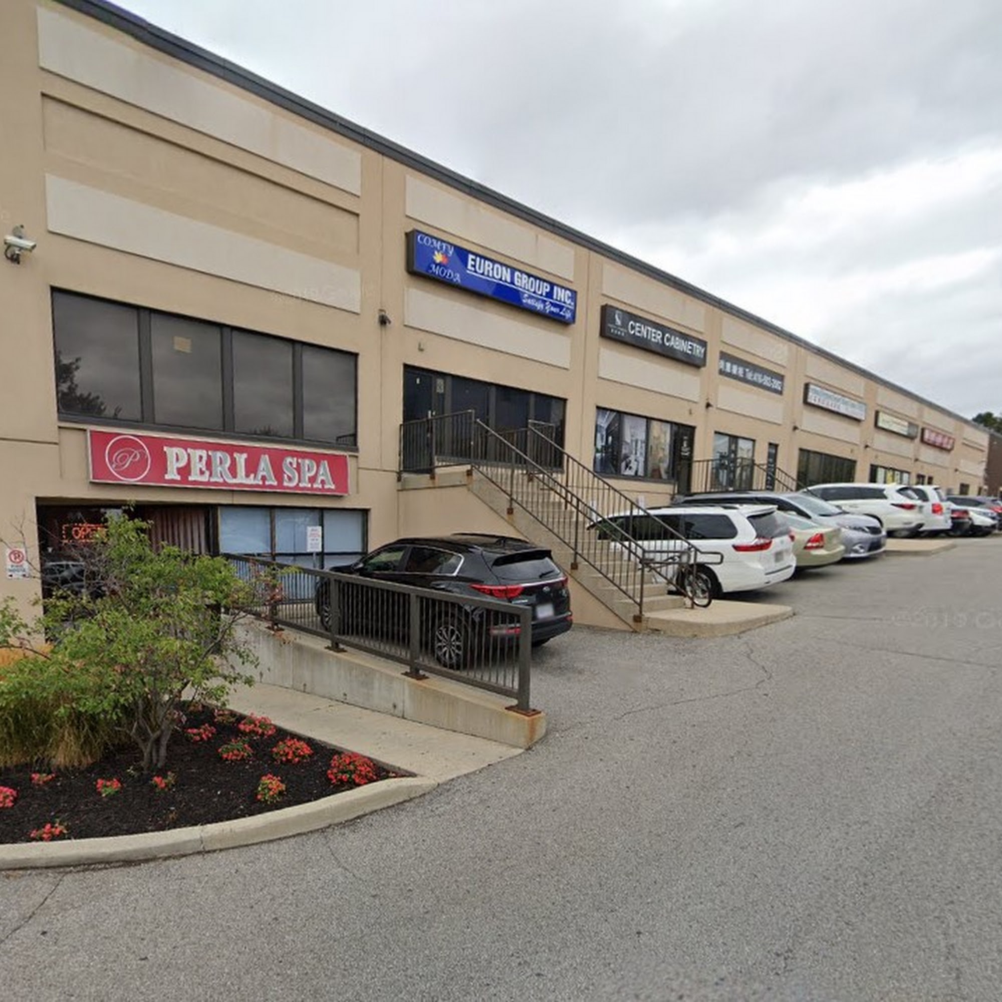 Lina's Warehouse Sale Toronto