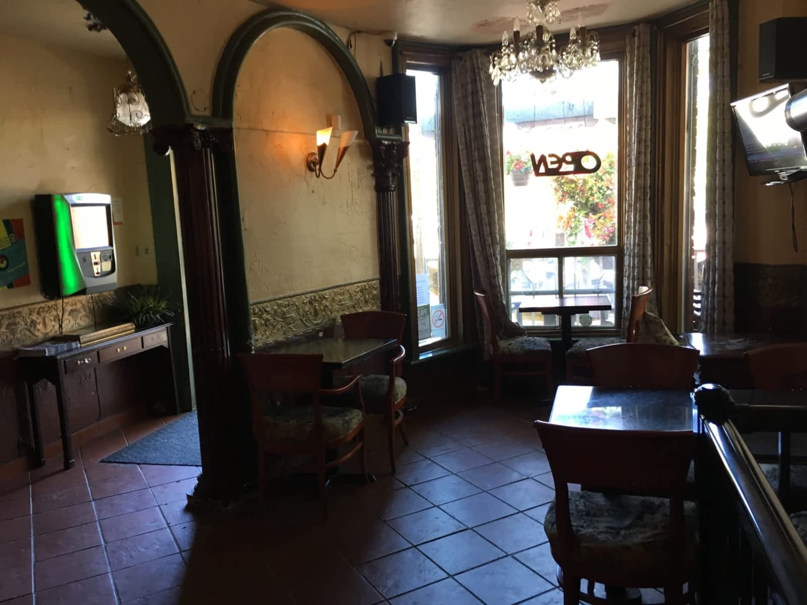 Photo credit: yellowpages.ca