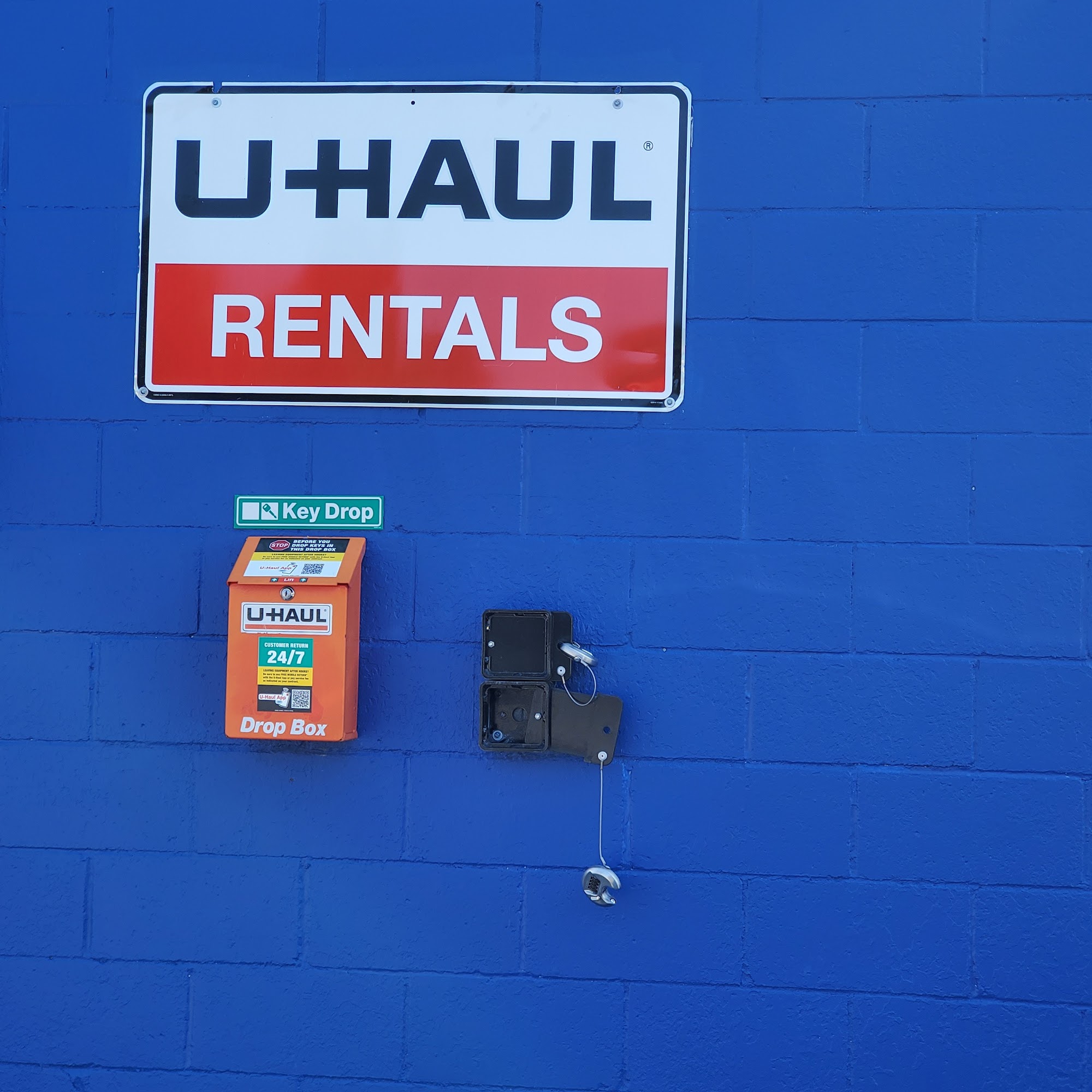 U-Haul Neighborhood Dealer