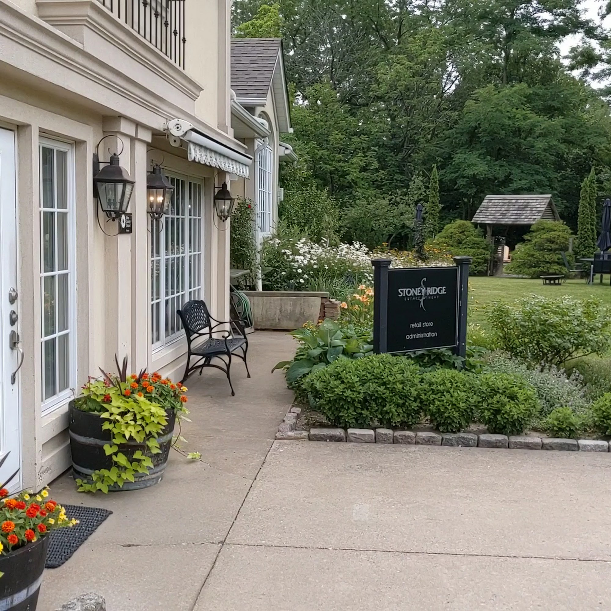 Niagara Custom Crush Studio Vineland