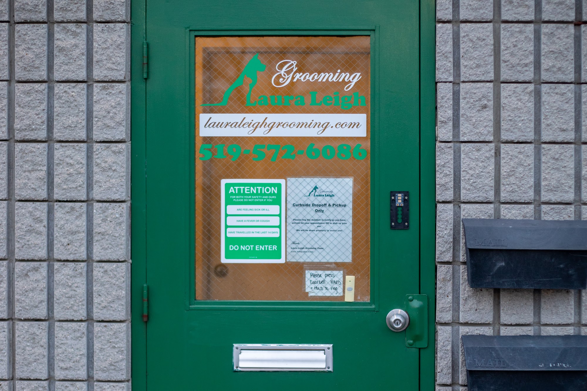 Laura Leigh Grooming Waterloo